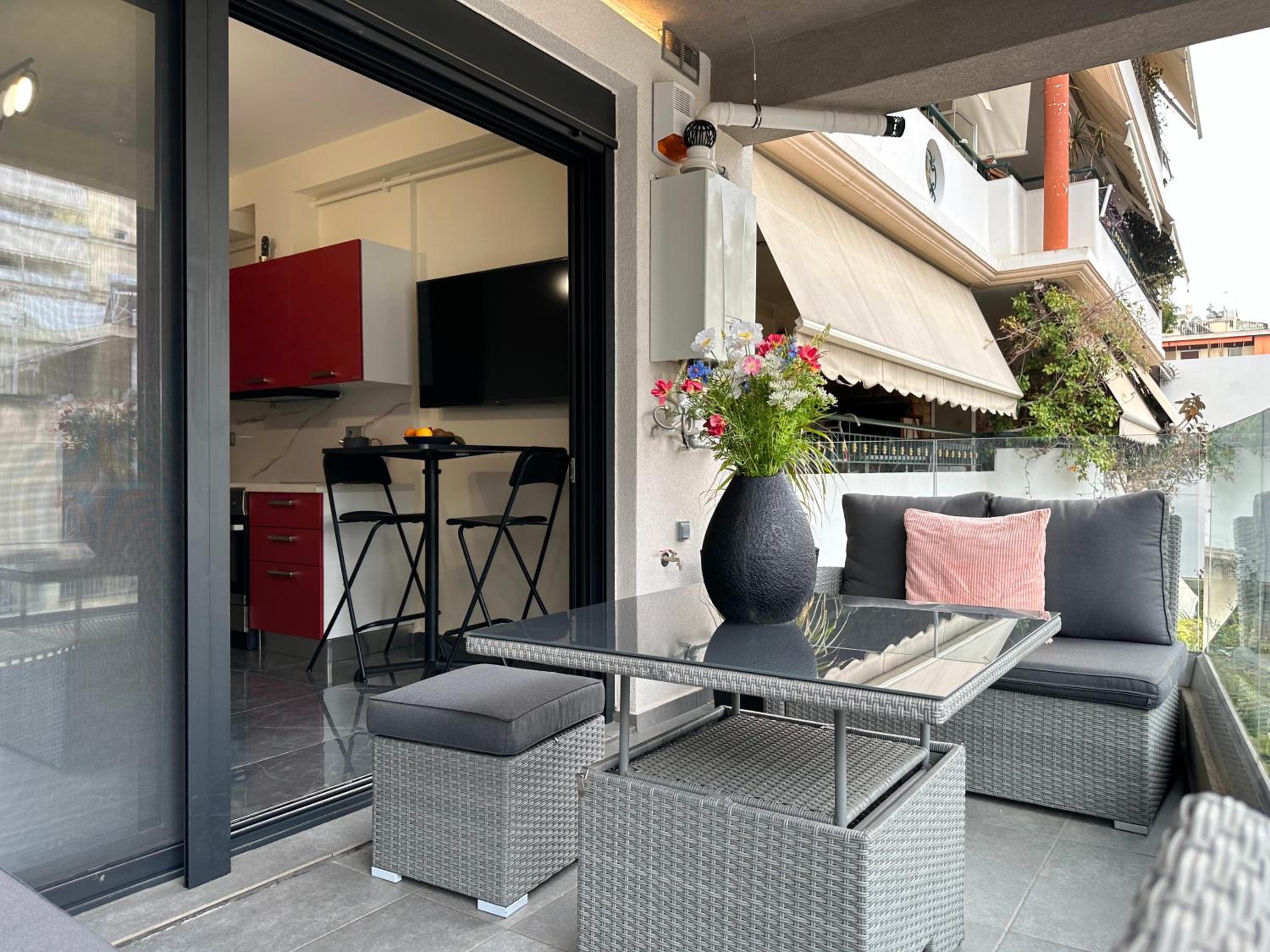 Sky Suite Apartments - Cloud9 in the City