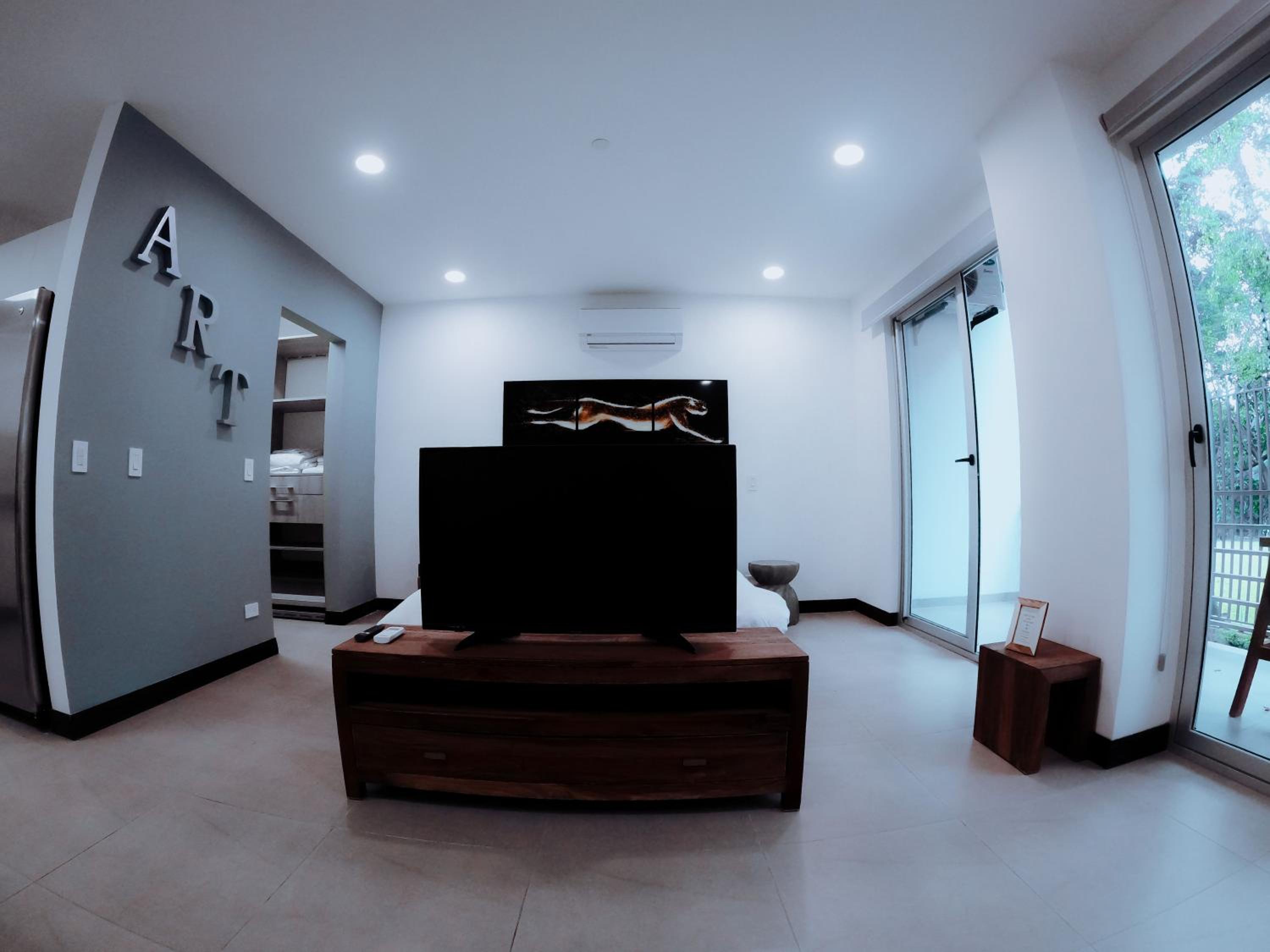 Urban Flats Studios by Corporate Stays