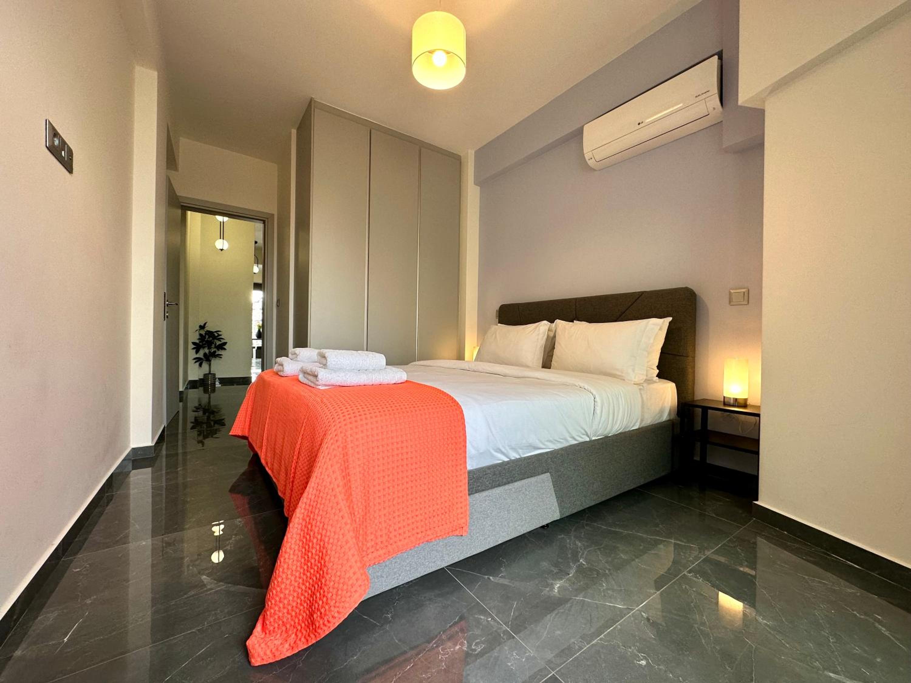 Sky Suite Apartments - Cloud9 in the City