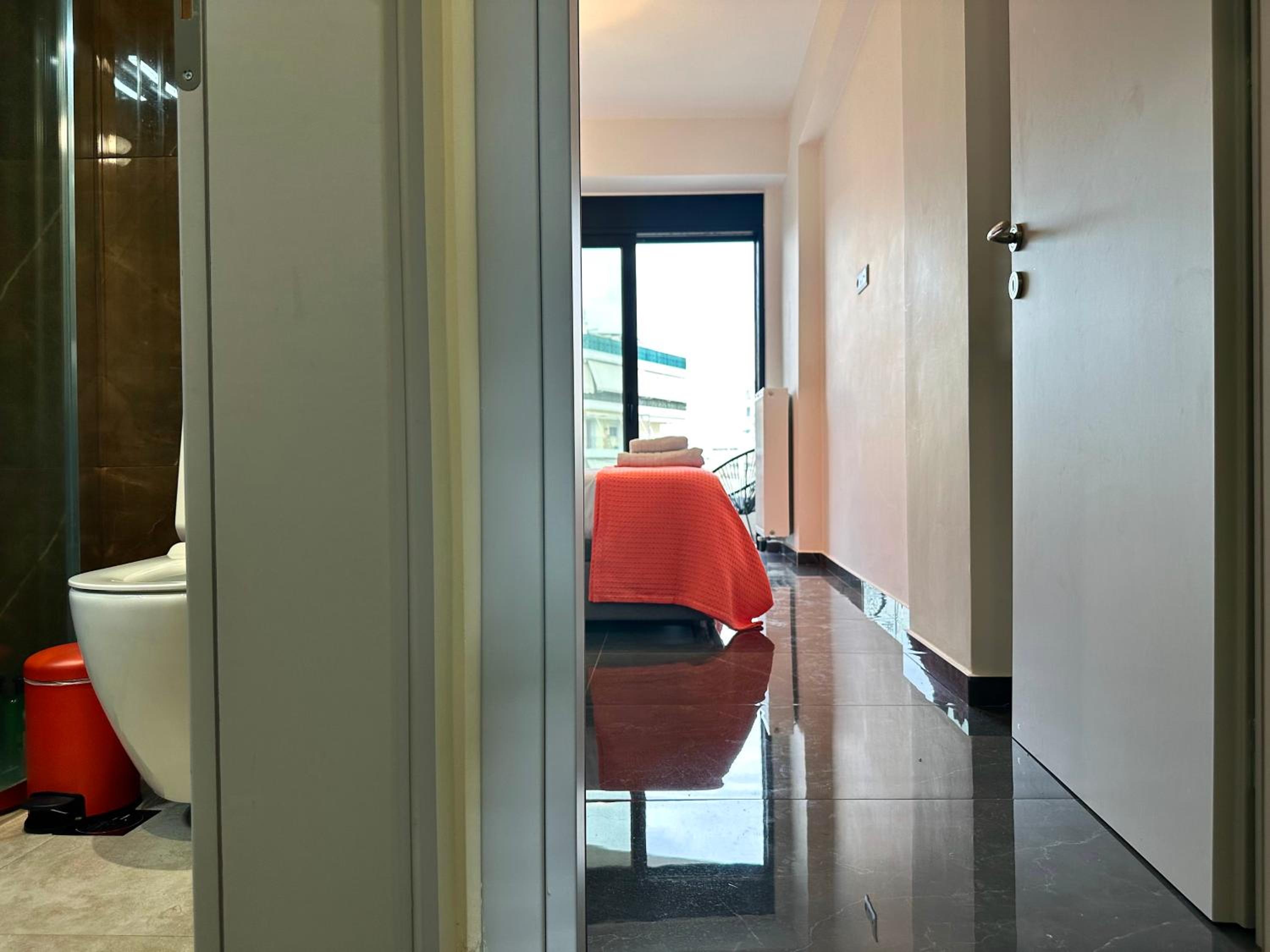 Sky Suite Apartments - Cloud9 in the City