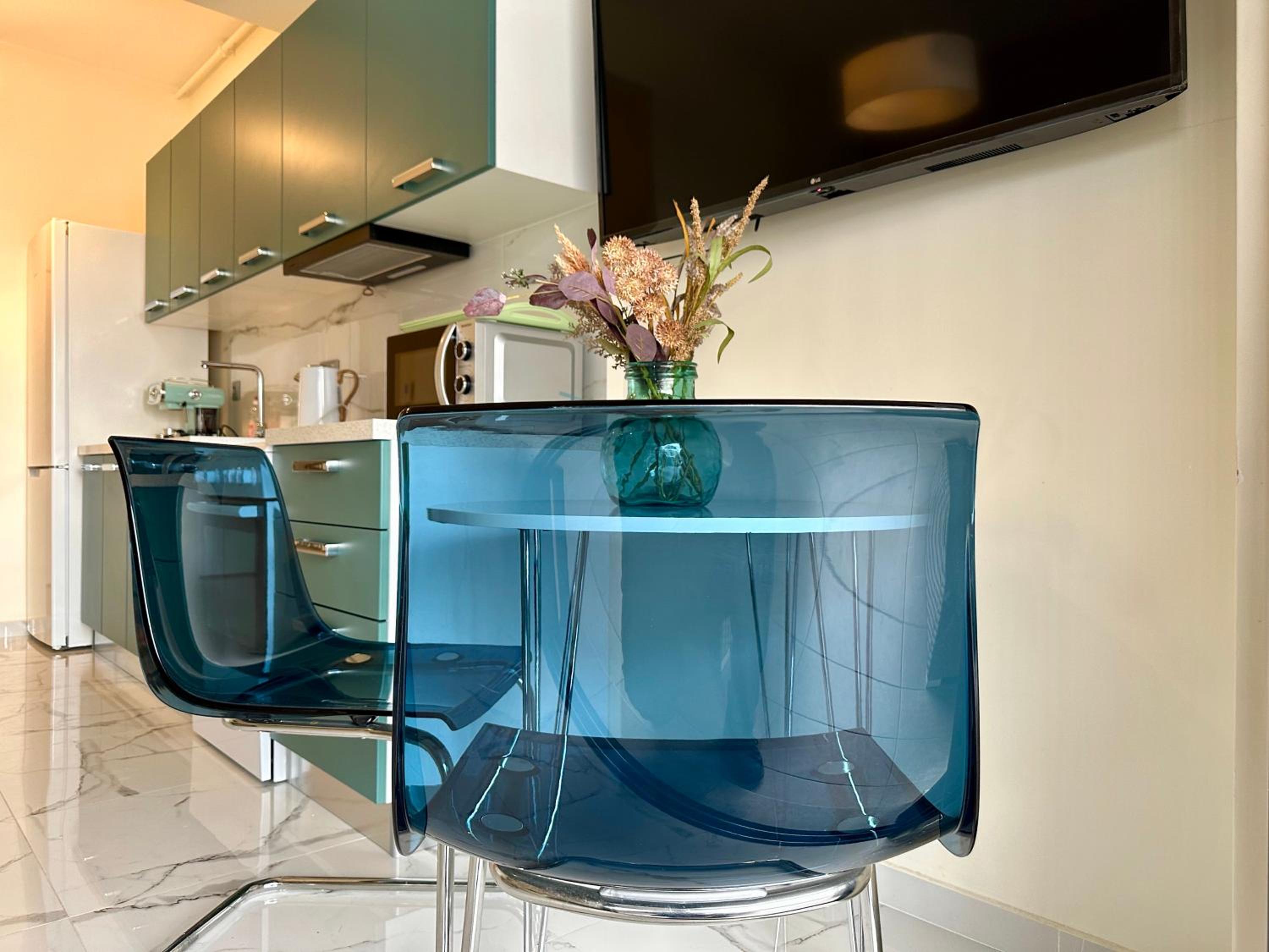 Sky Suite Apartments - Cloud9 in the City