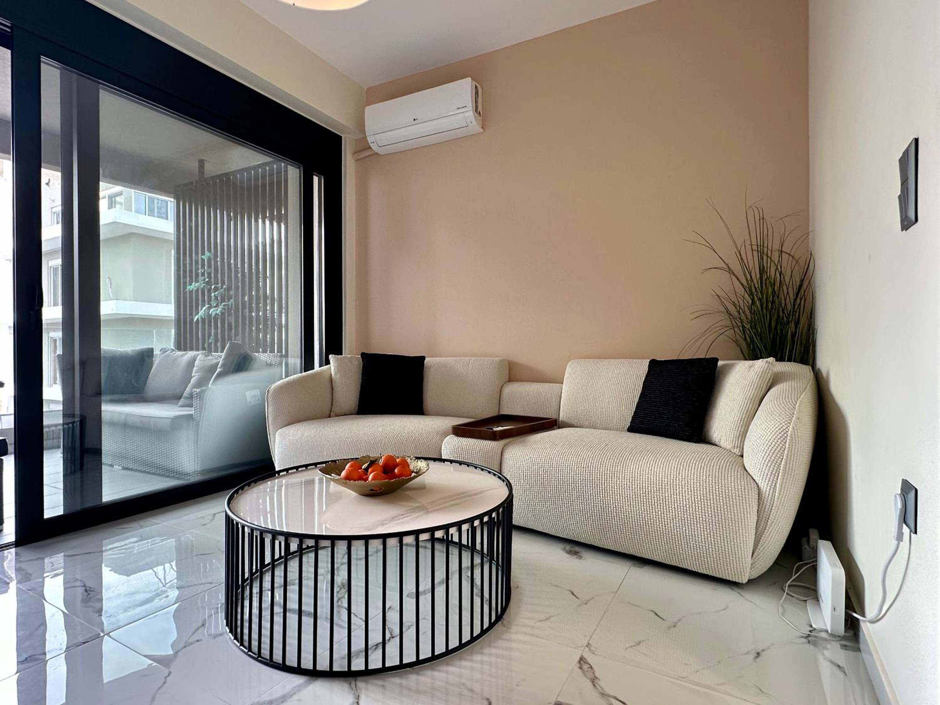 Sky Suite Apartments - Cloud9 in the City