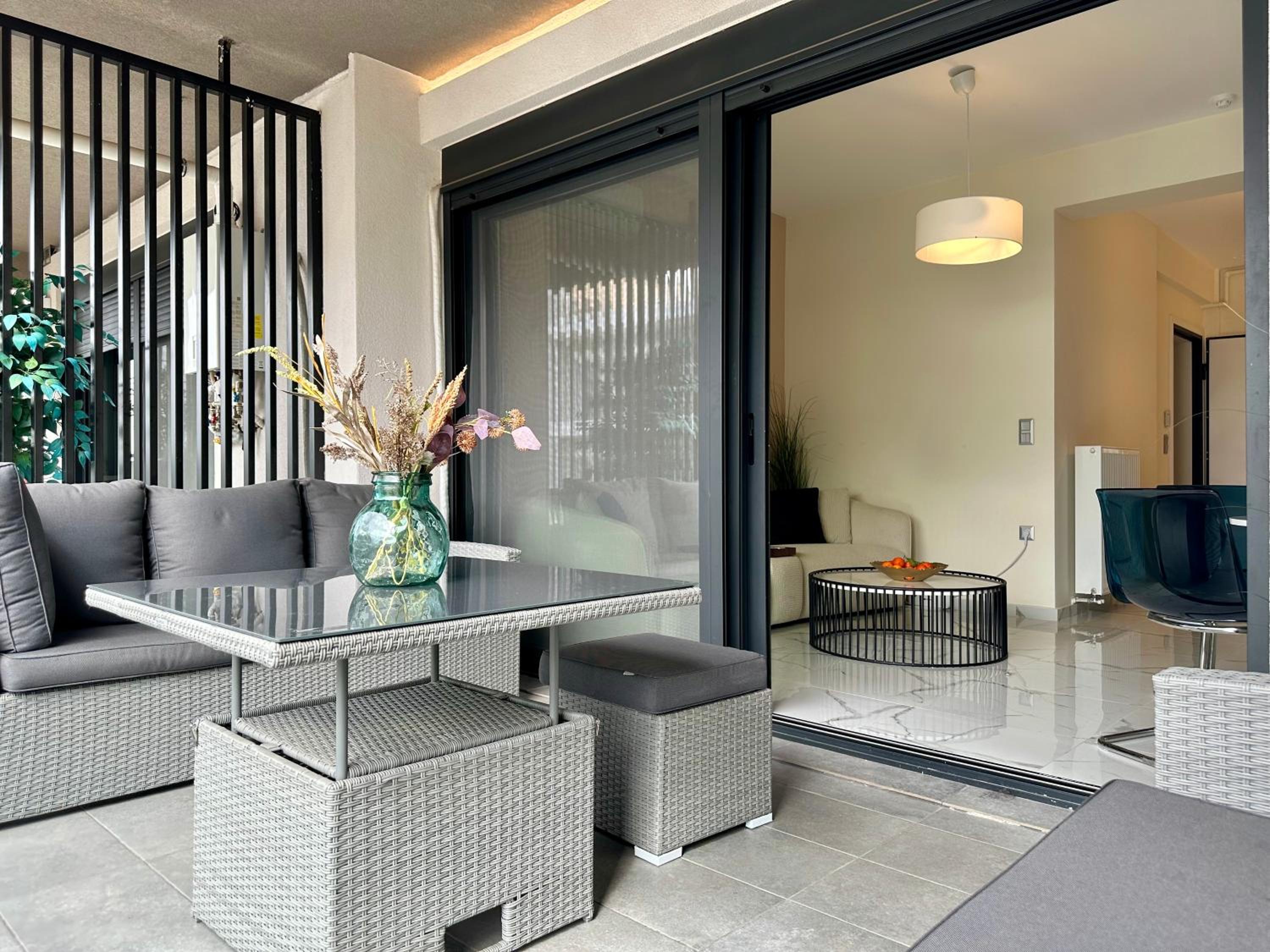 Sky Suite Apartments - Cloud9 in the City