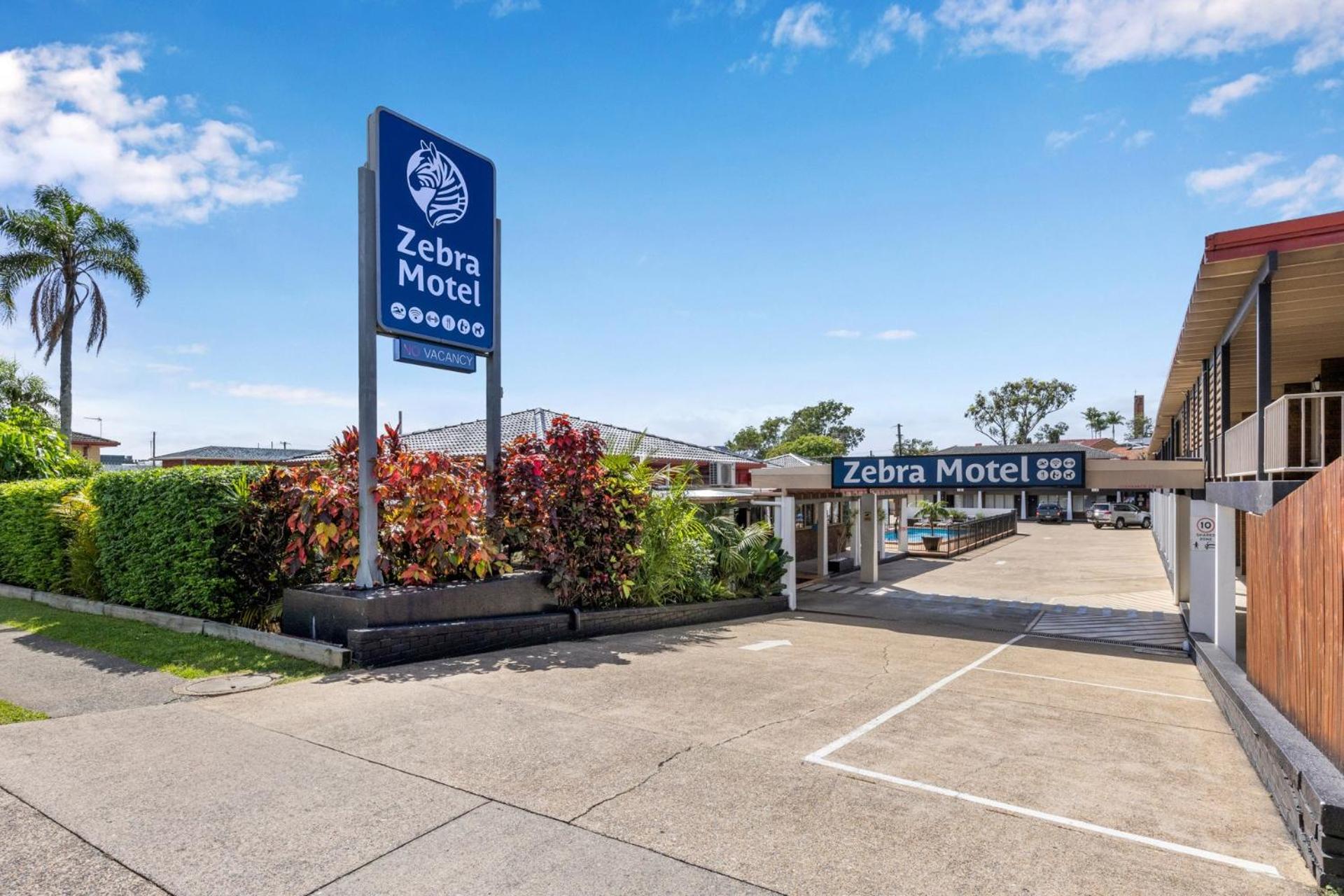 Hotel Zebra Motel - Image 1