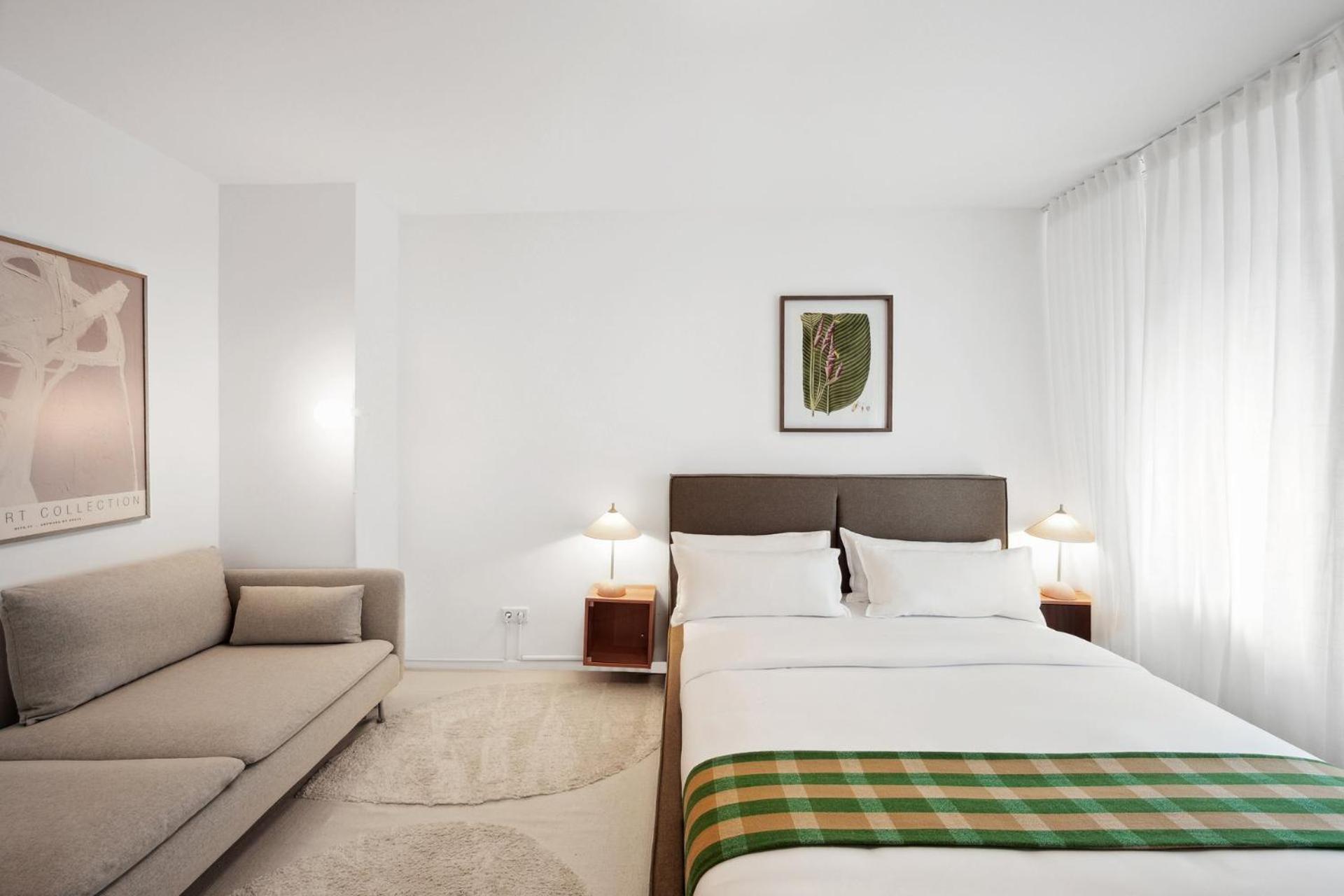 Beautiful 1-Bedroom Apartment with Kitchen, King Bed and Free Wifi in Wuppertal view 2