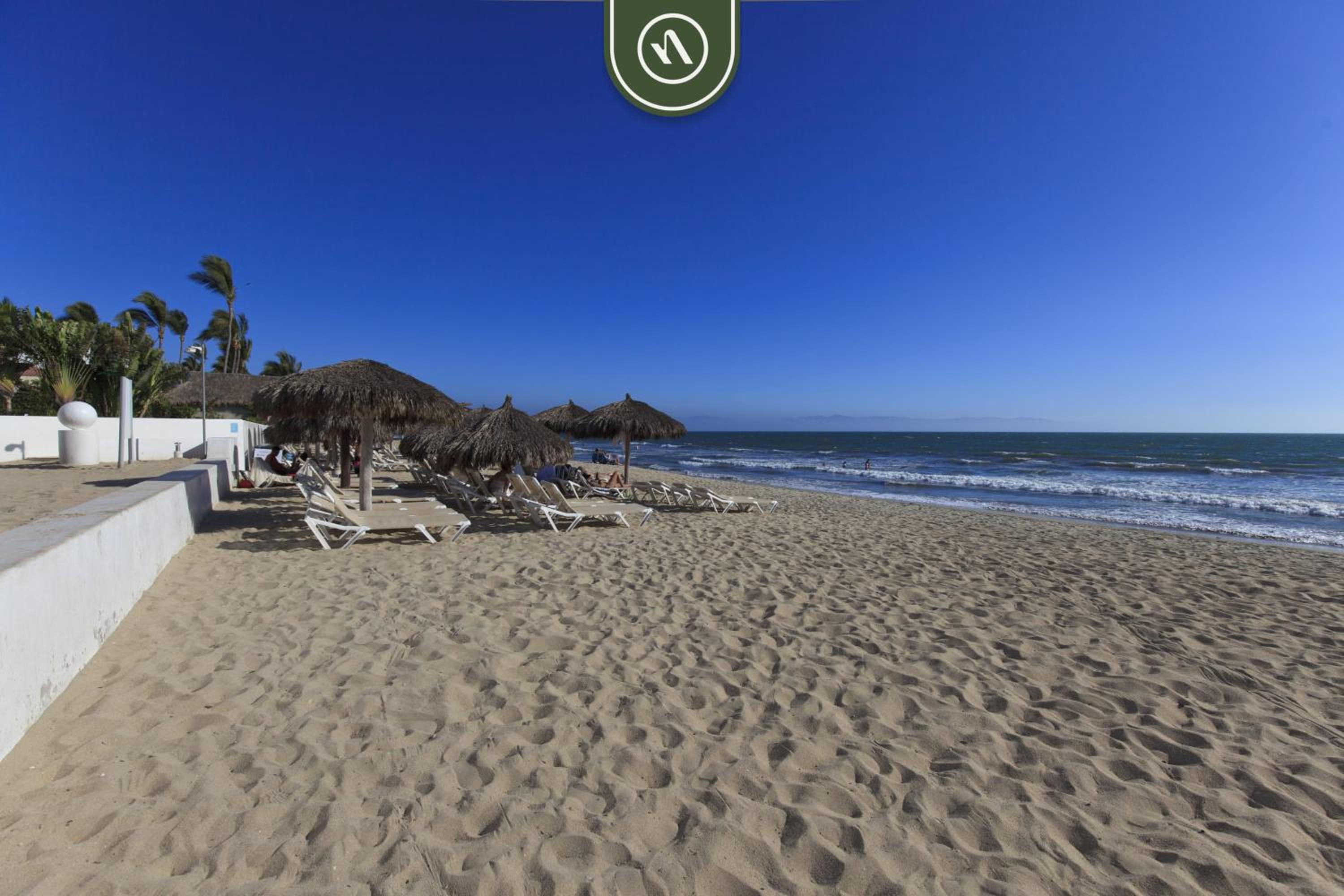 4BR Condo with Private Balcony - Ocean View, fotografía 2