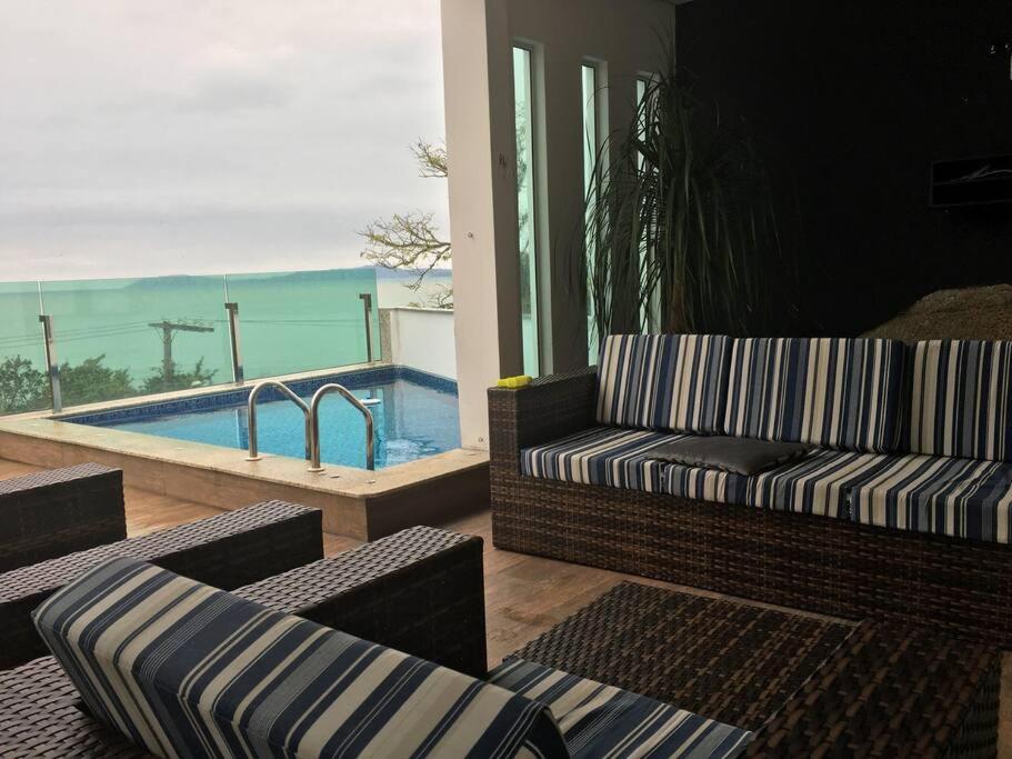 Casa na Praia de Frente Para o Mar