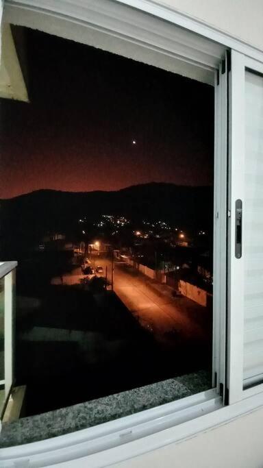 Apto aconchegante próximo a Praia e Centro Ubatuba