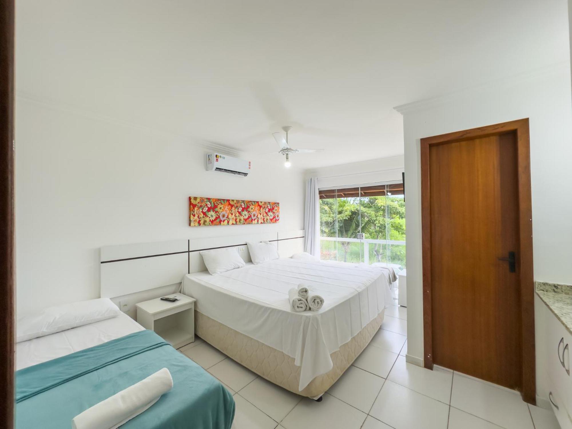FLAT em residencial! Praia de taperapuan!