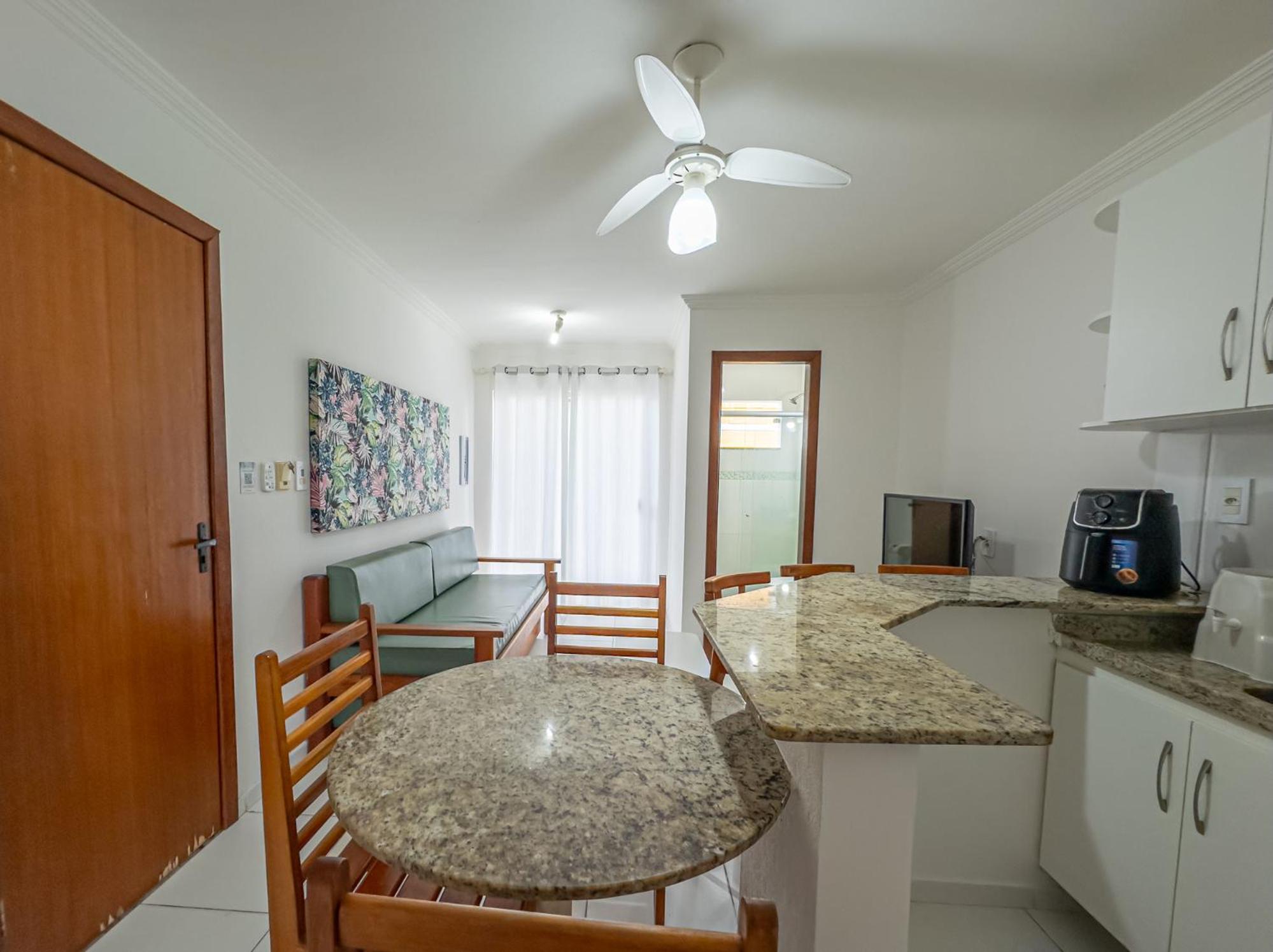 FLAT em residencial! Praia de taperapuan!