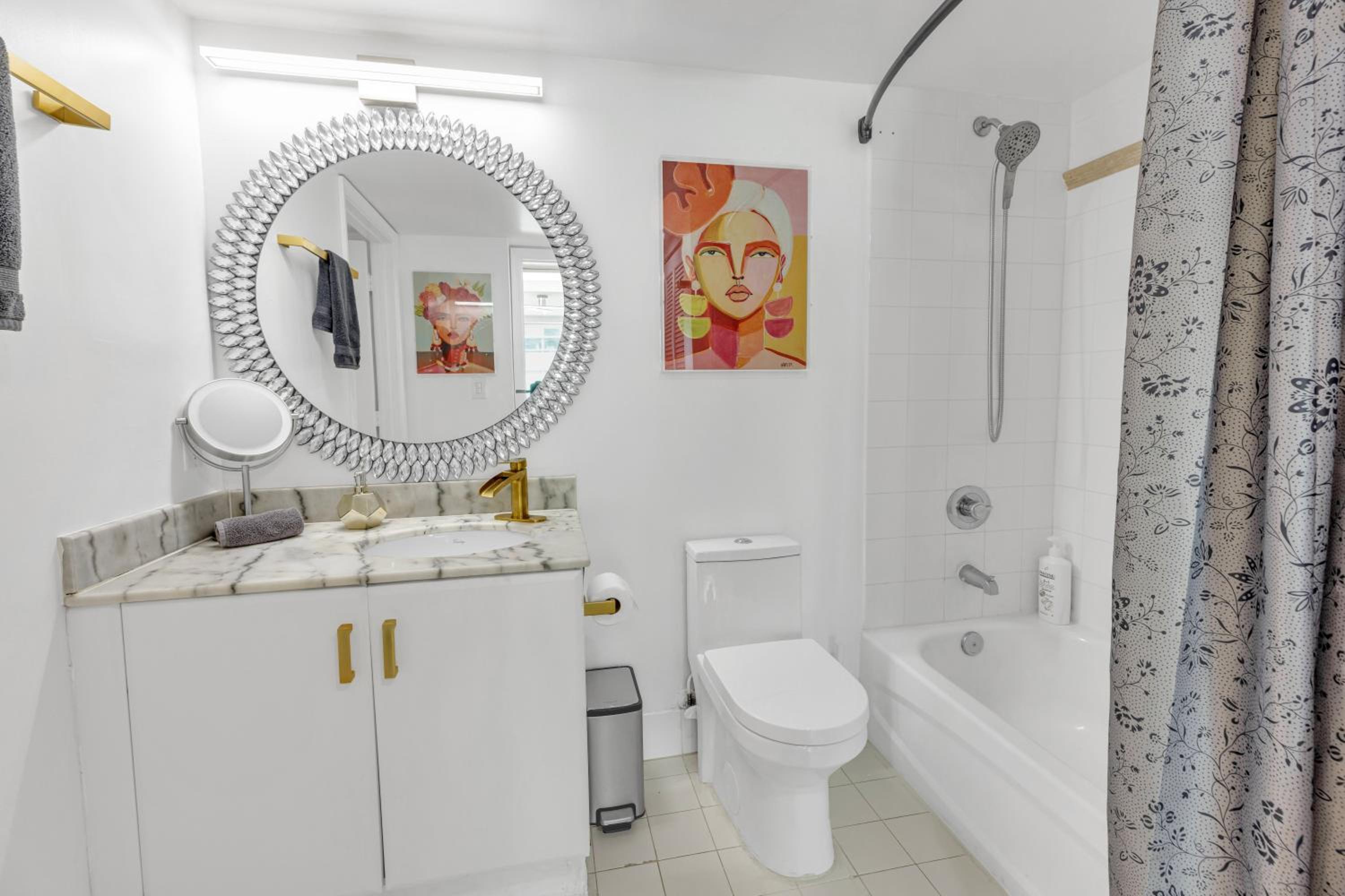 Oceanside Penthouse Apartment in Brickell Miami, Pool, Free Parking