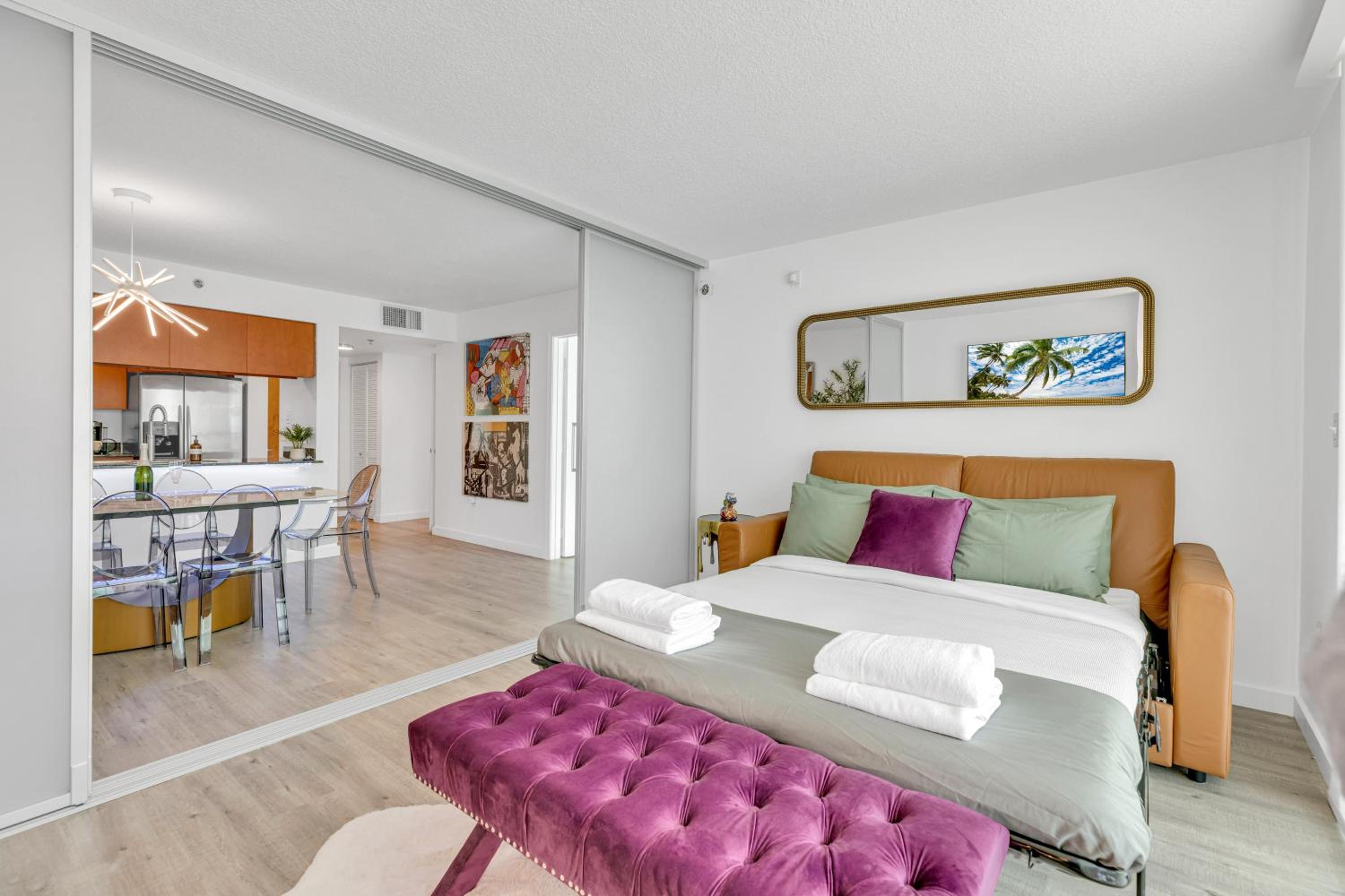 Oceanside Penthouse Apartment in Brickell Miami, Pool, Free Parking
