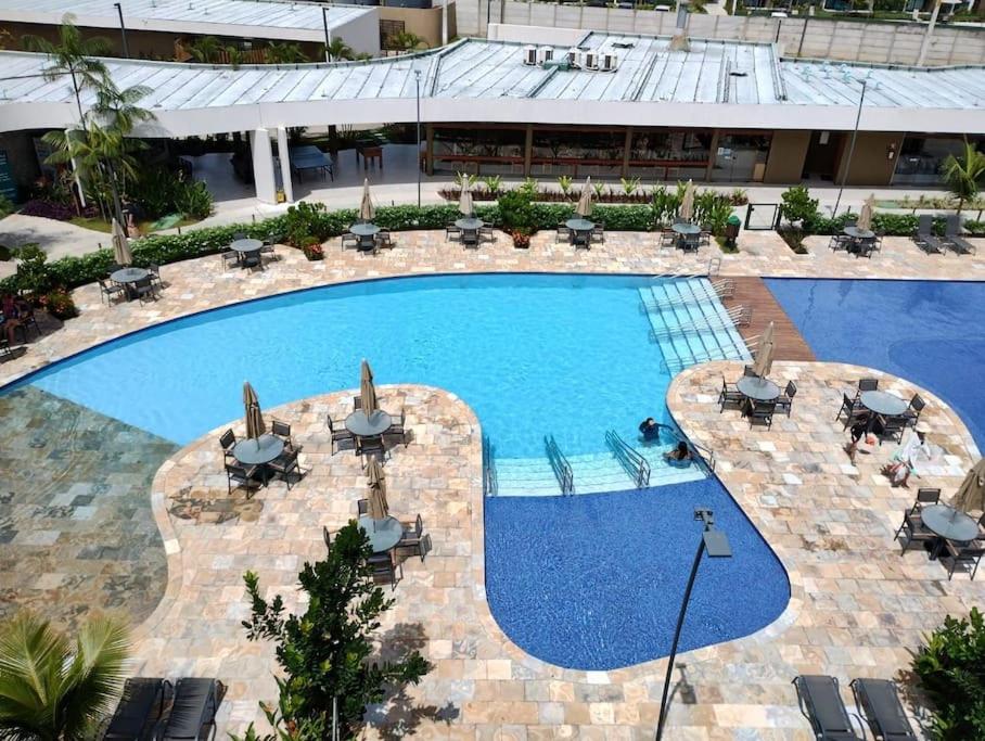 Muro Alto Makia • Vista Piscina • Luxo