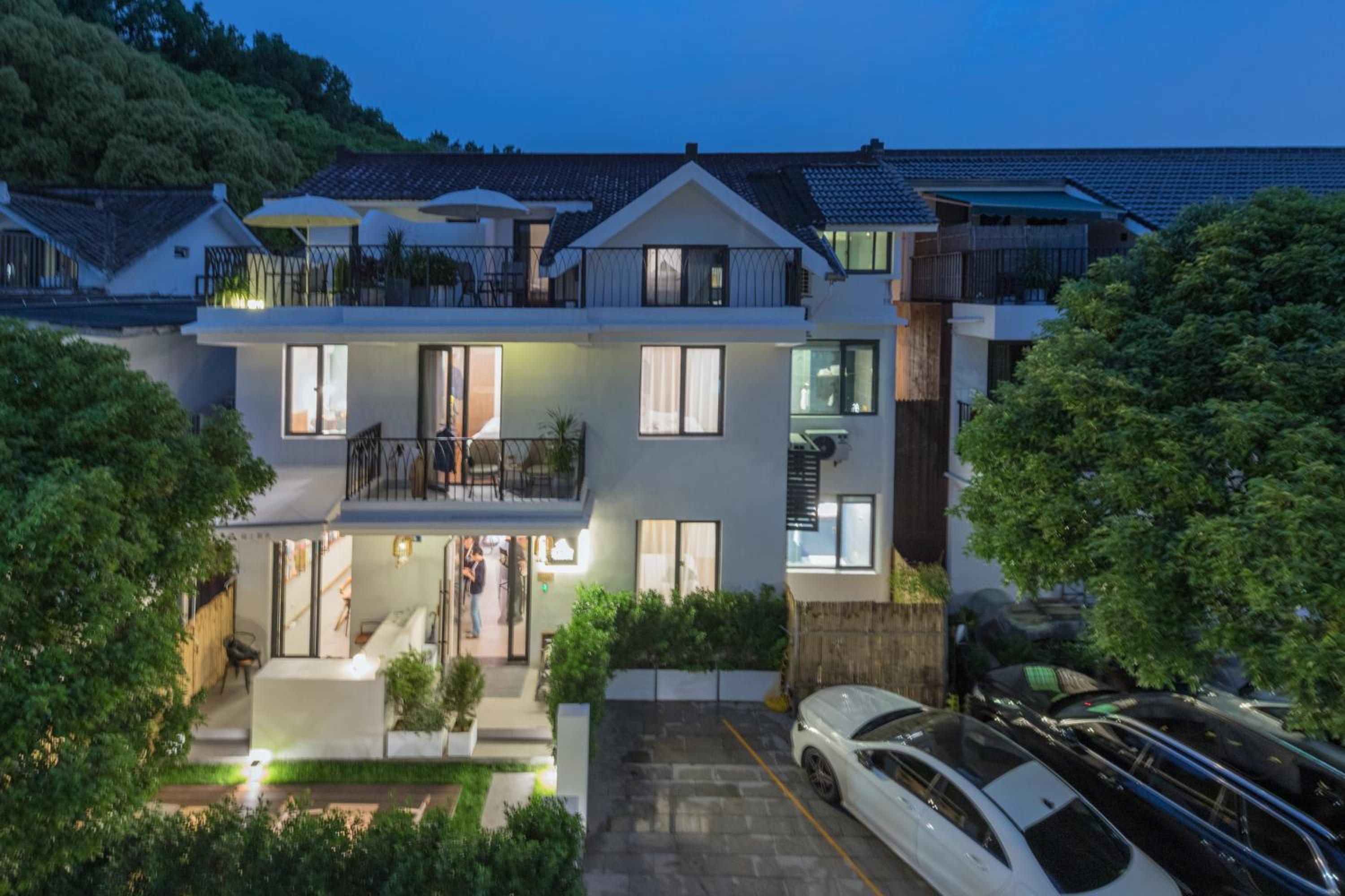 Hangzhou West Lake Yueshang Yunshe Boutique Homestay