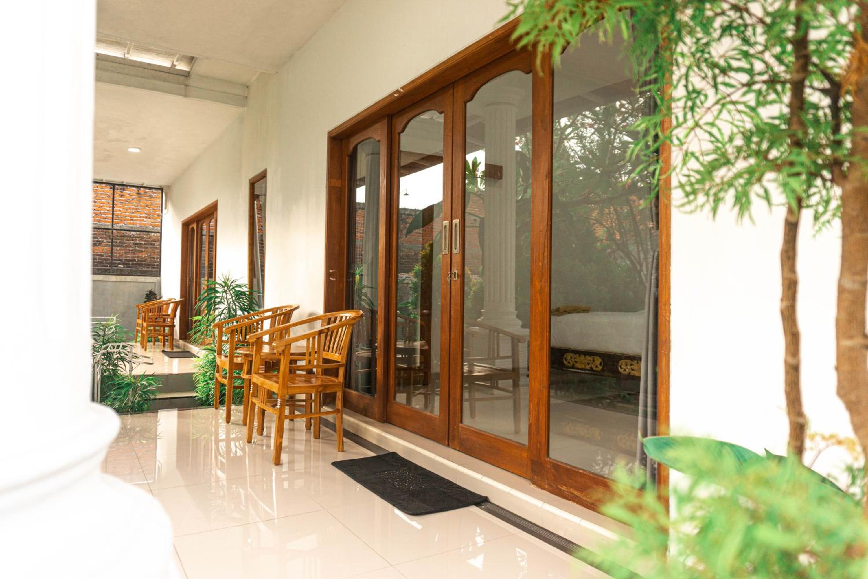 Srinadi Private House Lovina view 3