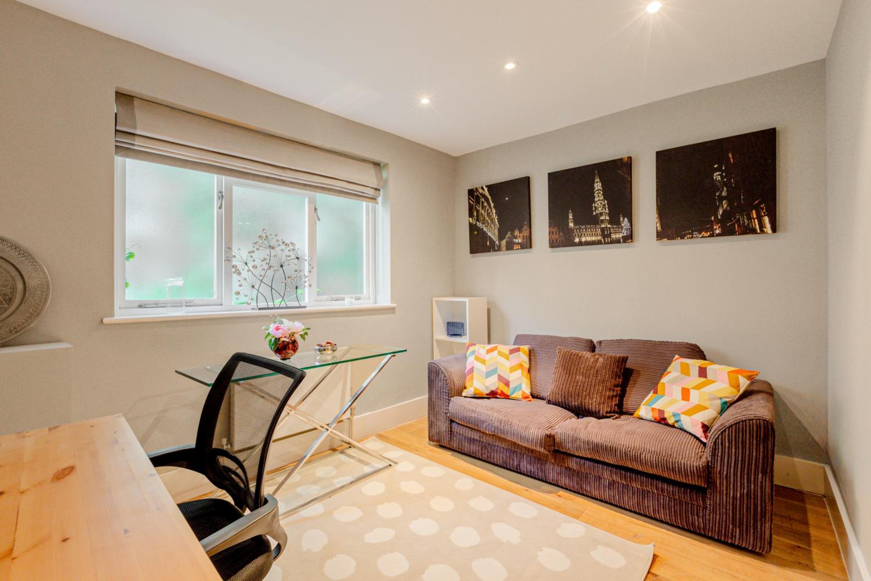 Fantastic Multilevel 3BR, Vibrant Angel, 5min Tube