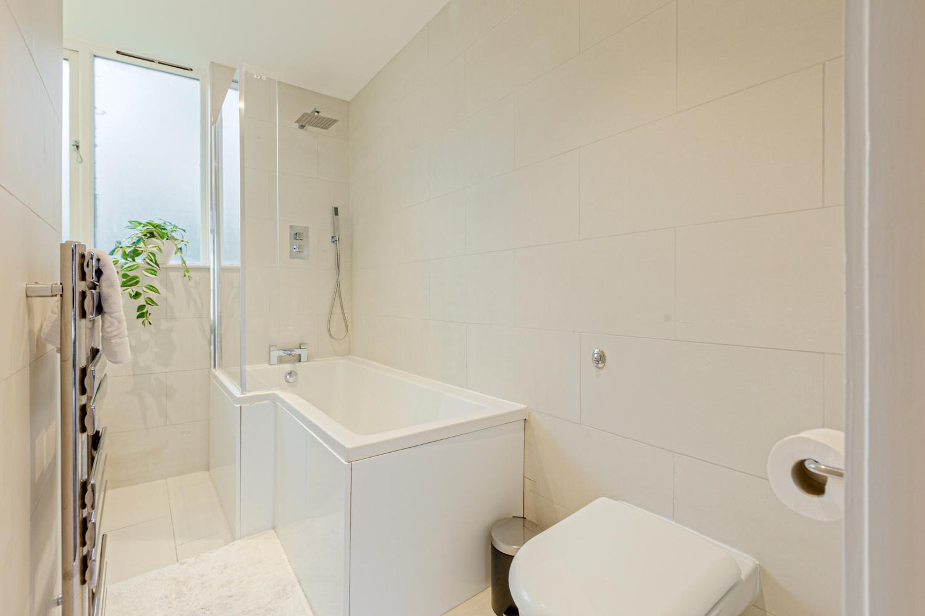 Fantastic Multilevel 3BR, Vibrant Angel, 5min Tube
