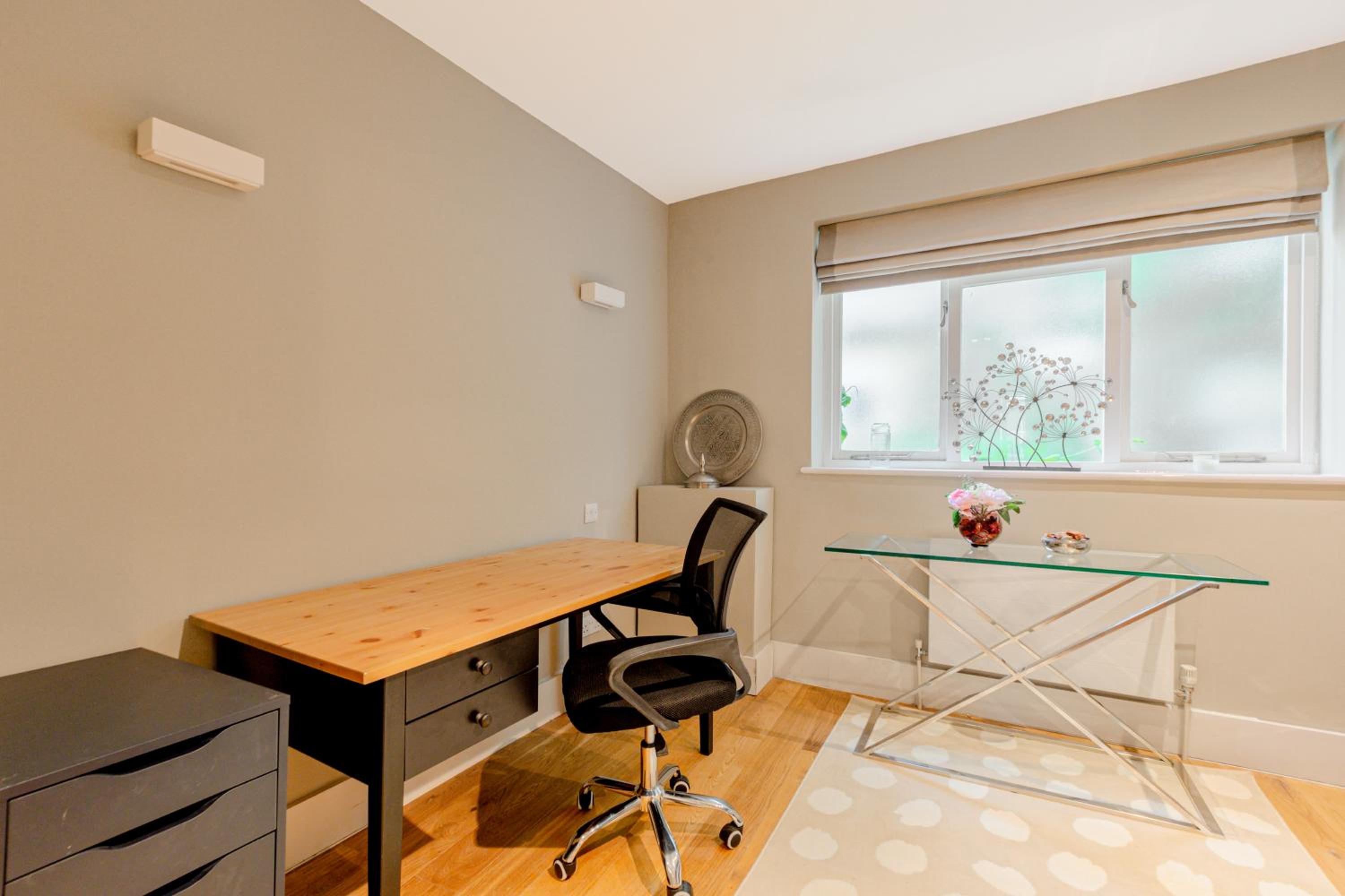 Fantastic Multilevel 3BR, Vibrant Angel, 5min Tube