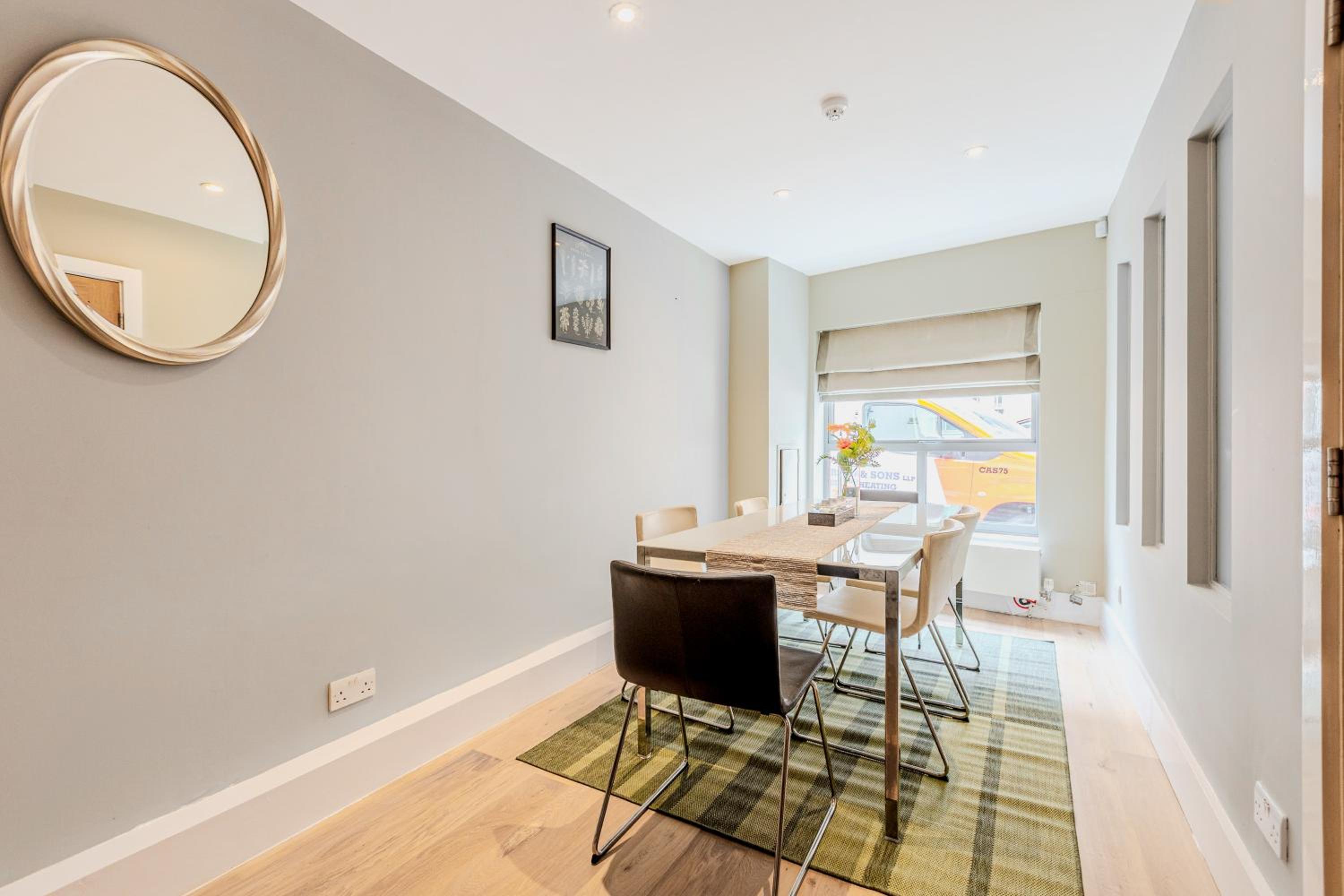 Fantastic Multilevel 3BR, Vibrant Angel, 5min Tube