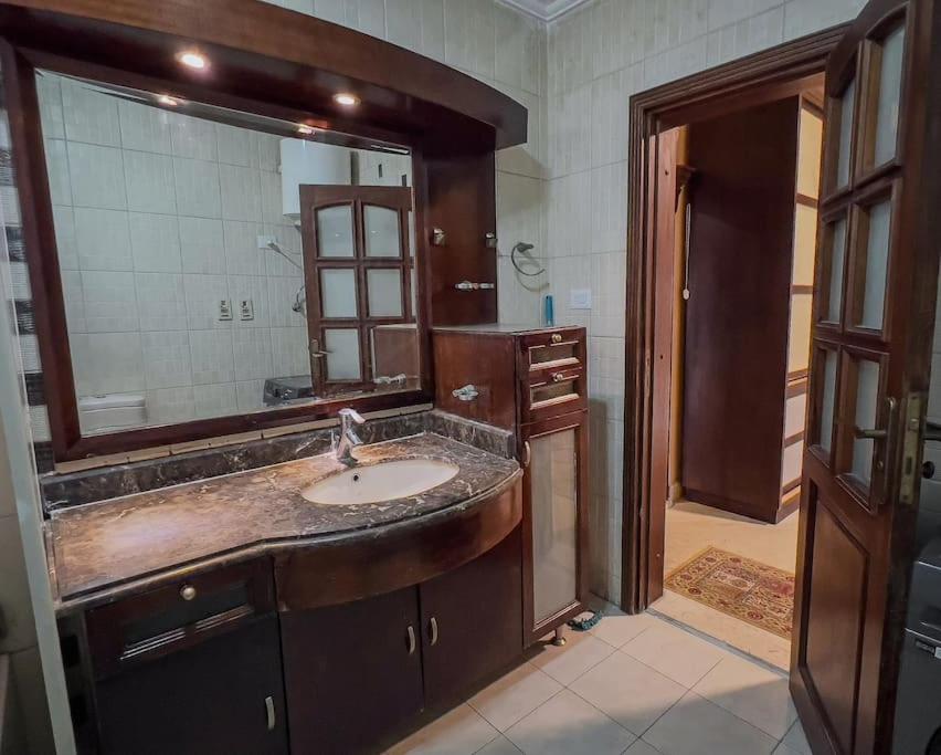 Zamalek Luxuriou Apt