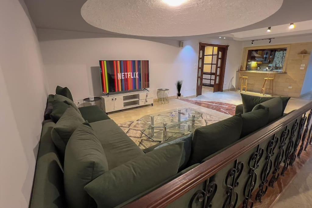 Zamalek Luxuriou Apt