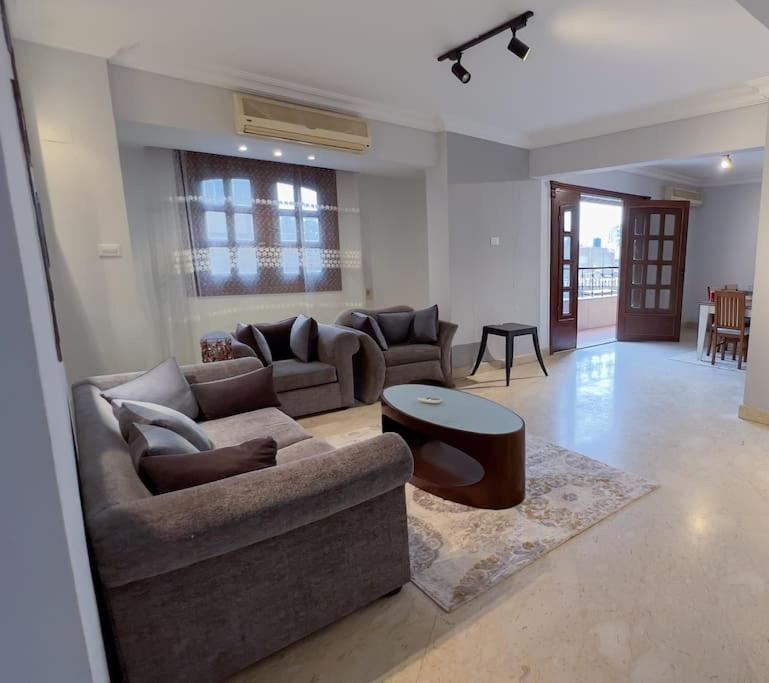Zamalek Luxuriou Apt