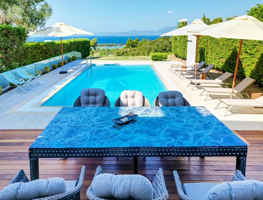 Luxurious 4-Bedroom Villa Anya with Private Pool in Kassandra, Halkidiki