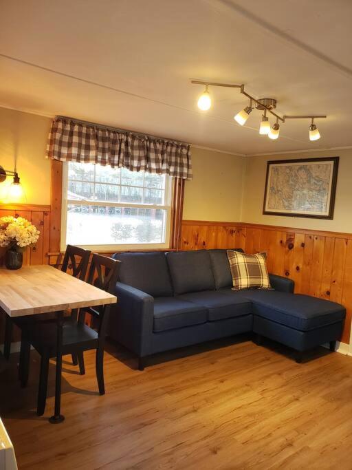 Lakefront Cottage on Beautiful Lake Winnipesaukee