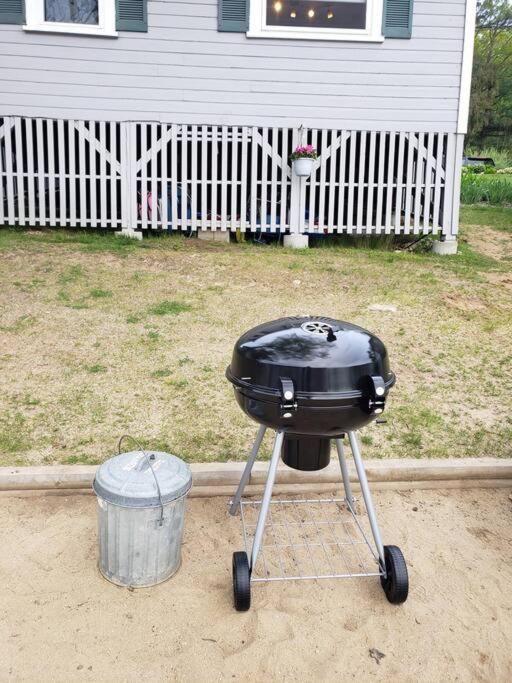 Lakefront Cottage on Beautiful Lake Winnipesaukee