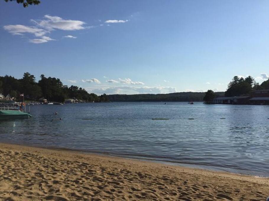 Lakefront Cottage on Beautiful Lake Winnipesaukee