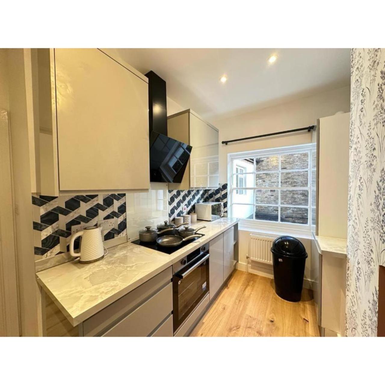 F1- Stylish 1 Bed Flat Near Edgware Road