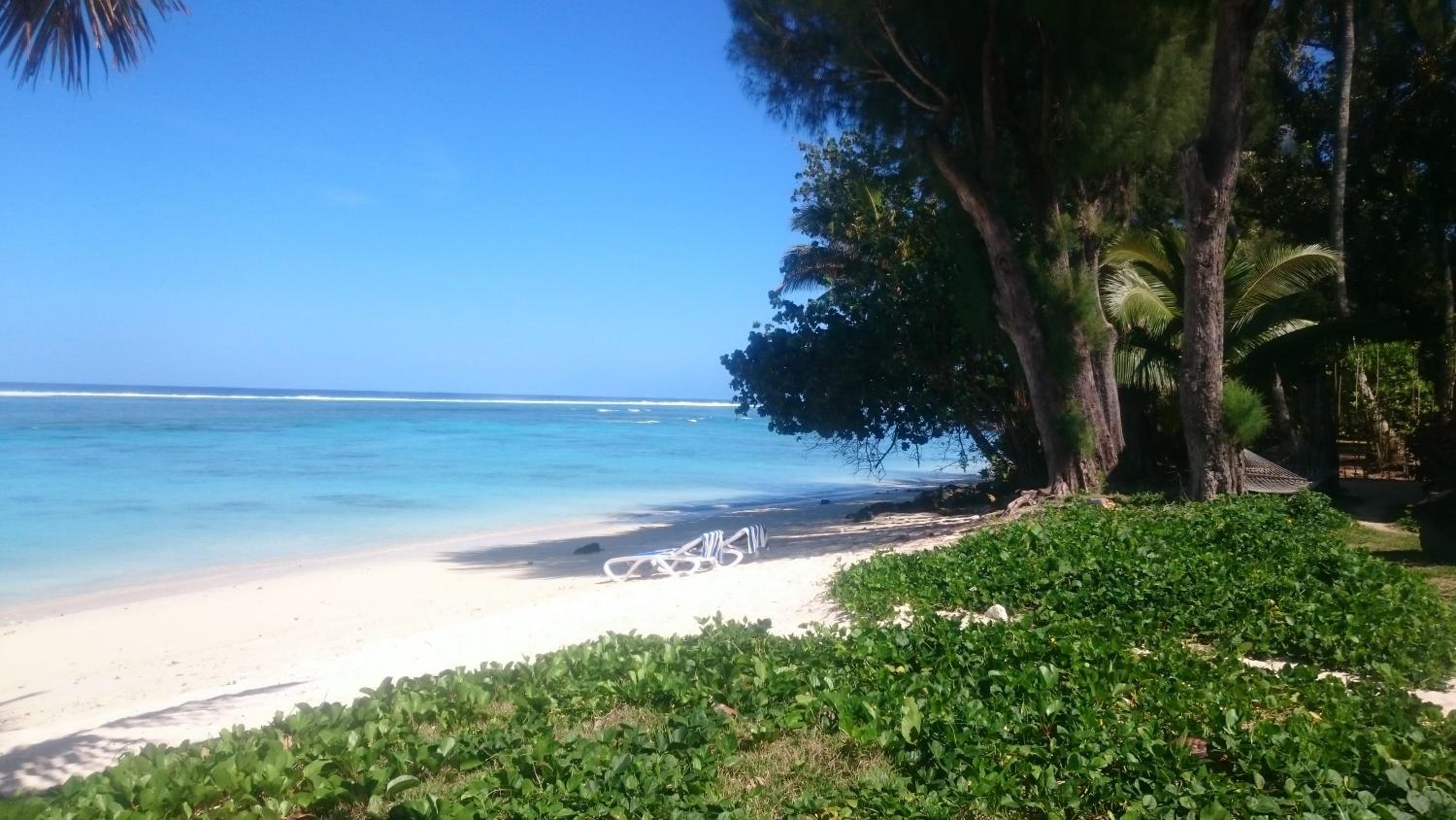 Aroa Beachside Resort