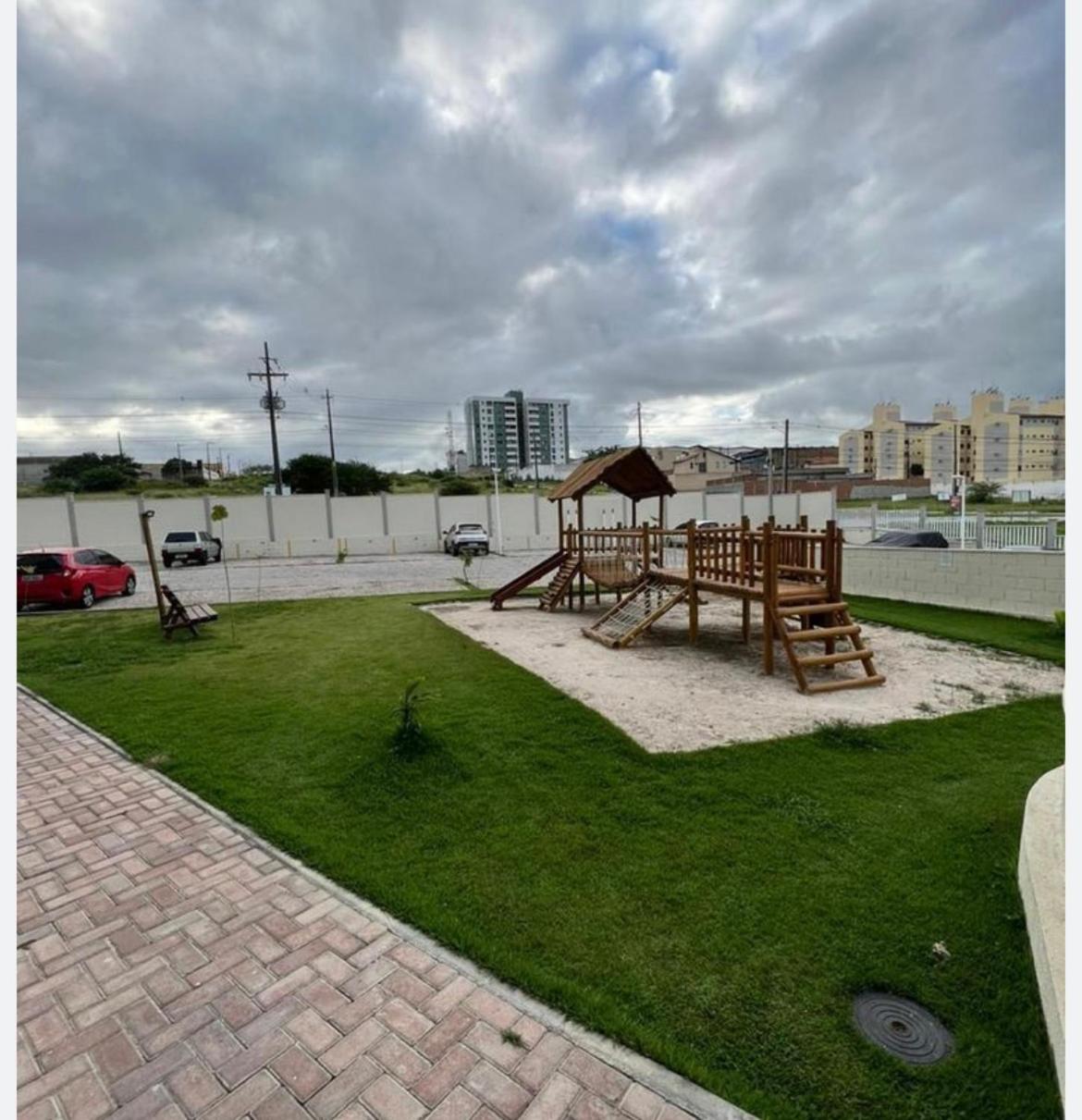 Apto 3 quartos com varanda, vista para piscina próx ao shopping Caruaru, 11 min do pátio do forró