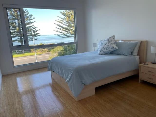 4A Franklin Pde Encounter Bay - BYO Linen