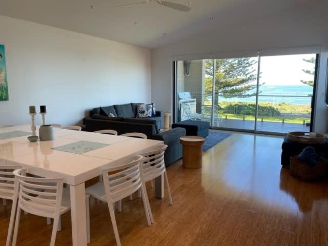 4A Franklin Pde Encounter Bay - BYO Linen
