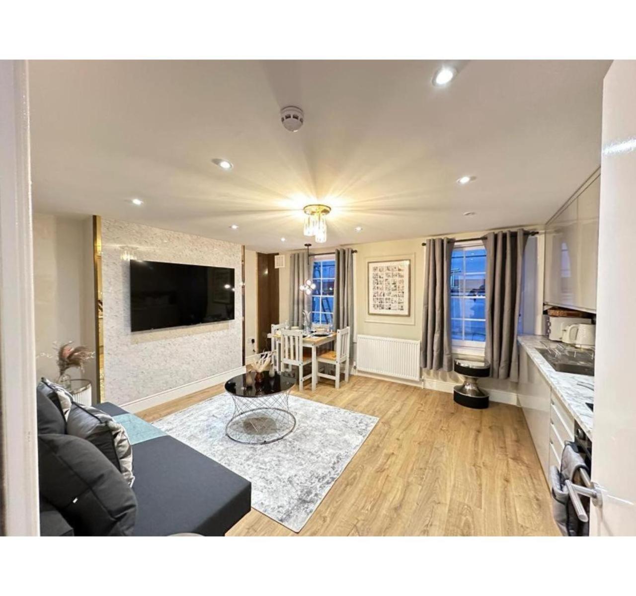 F3- Gorgeous 1 Bed Flat near Edgware Road Station