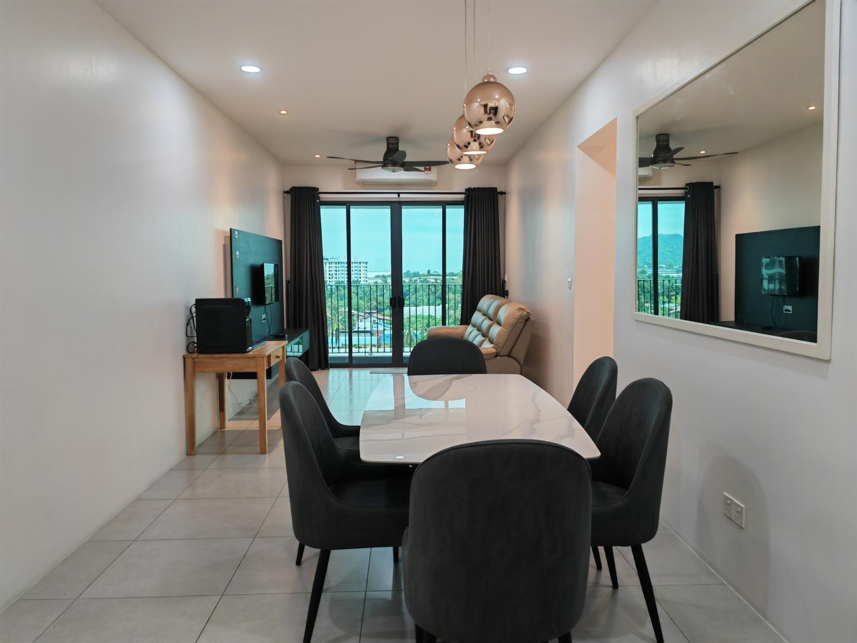 Meritus Premium Home Suite 8 Pax photo 7