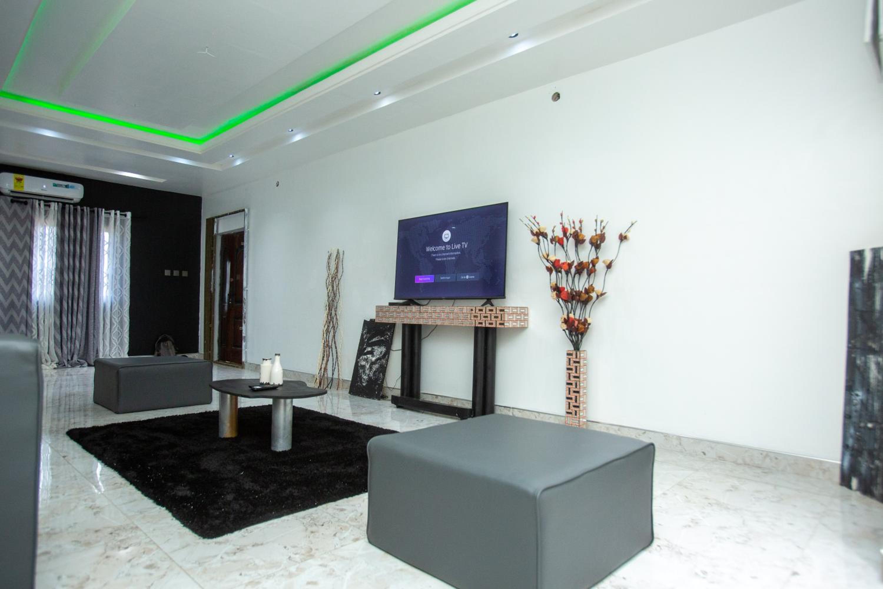 Furnished Cozy 2 Bedroom Apartment - West Hills Mall, Accra