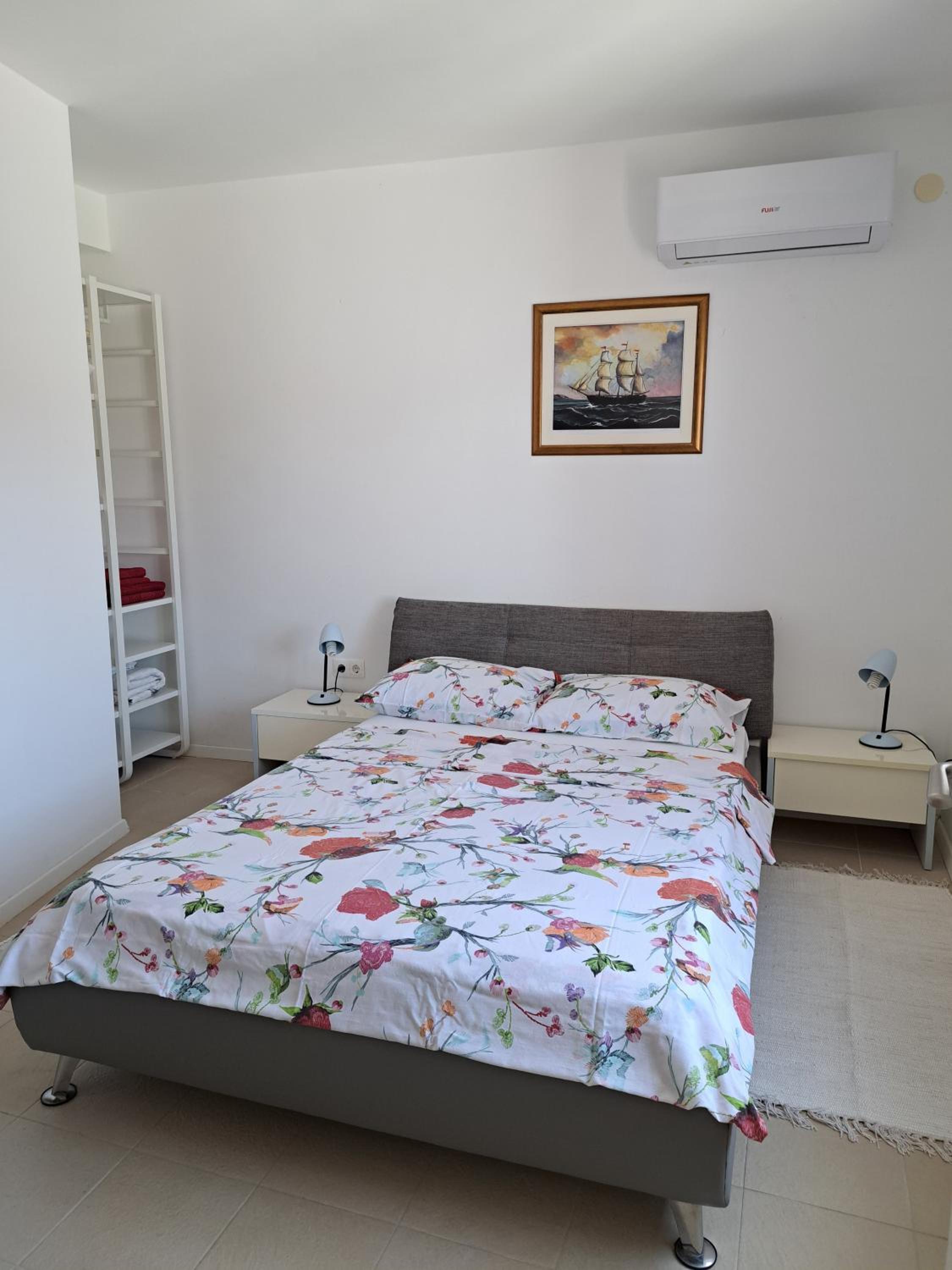 Apartment Lidie
