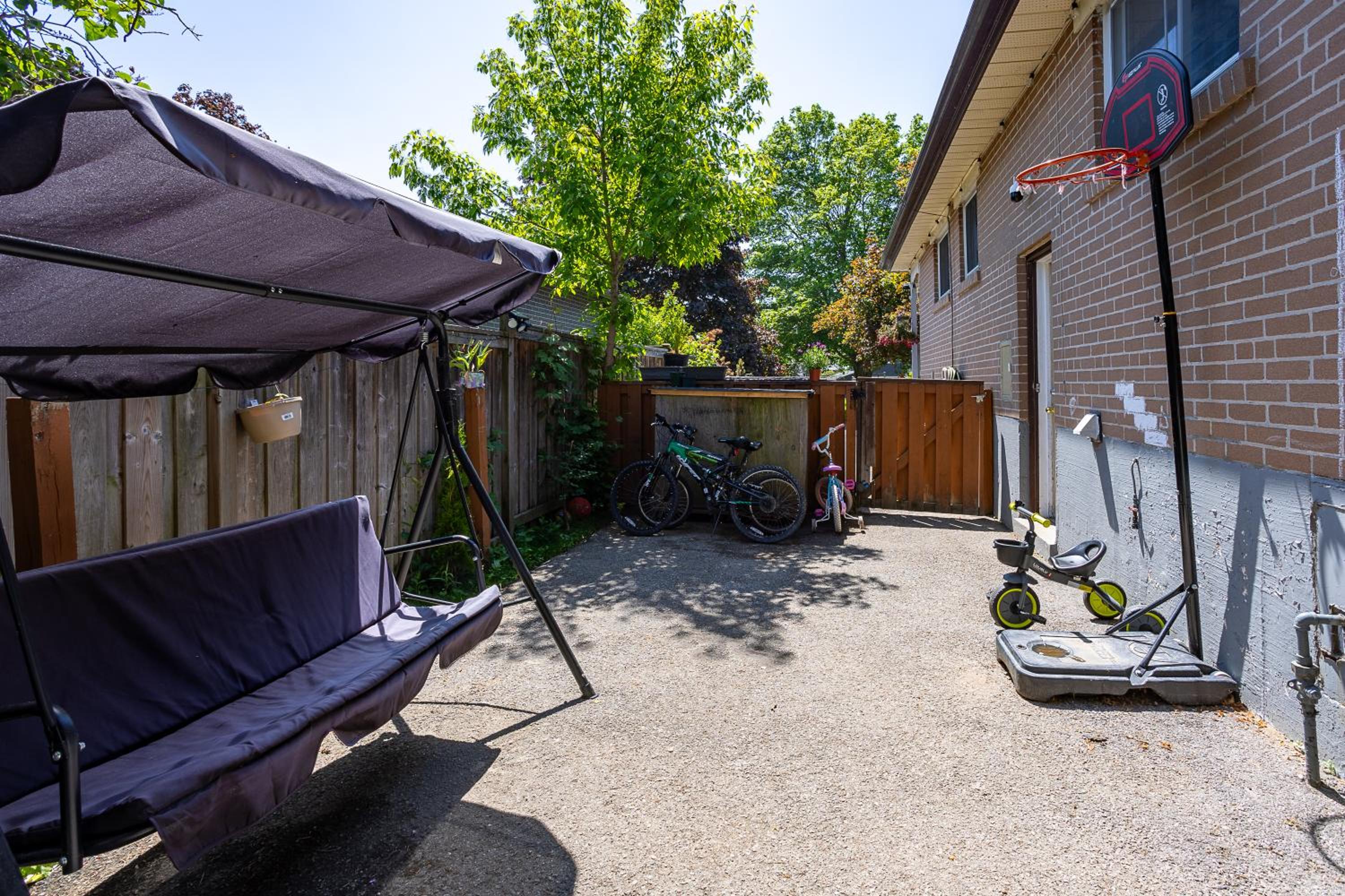 Private room with TVnetflix and free parking