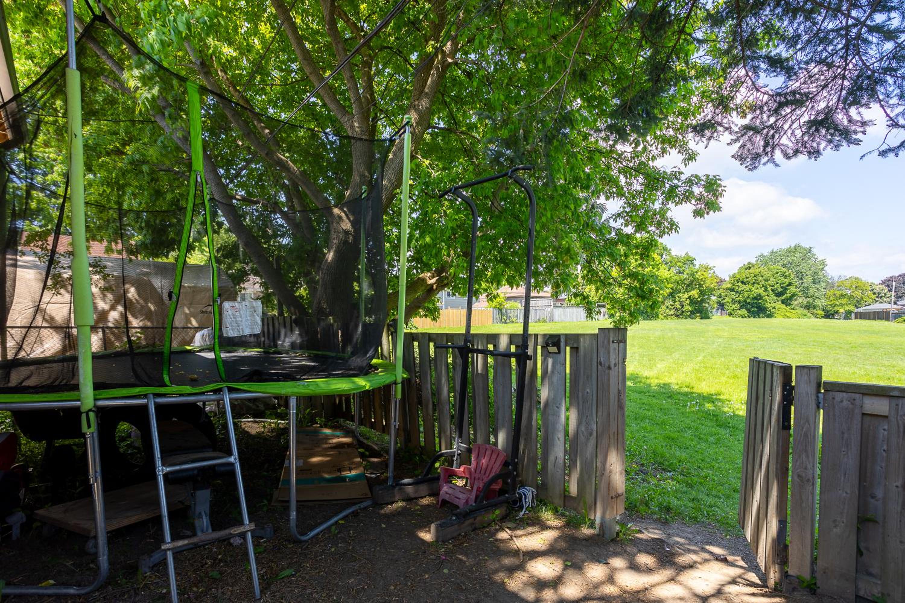 Private room with TVnetflix and free parking