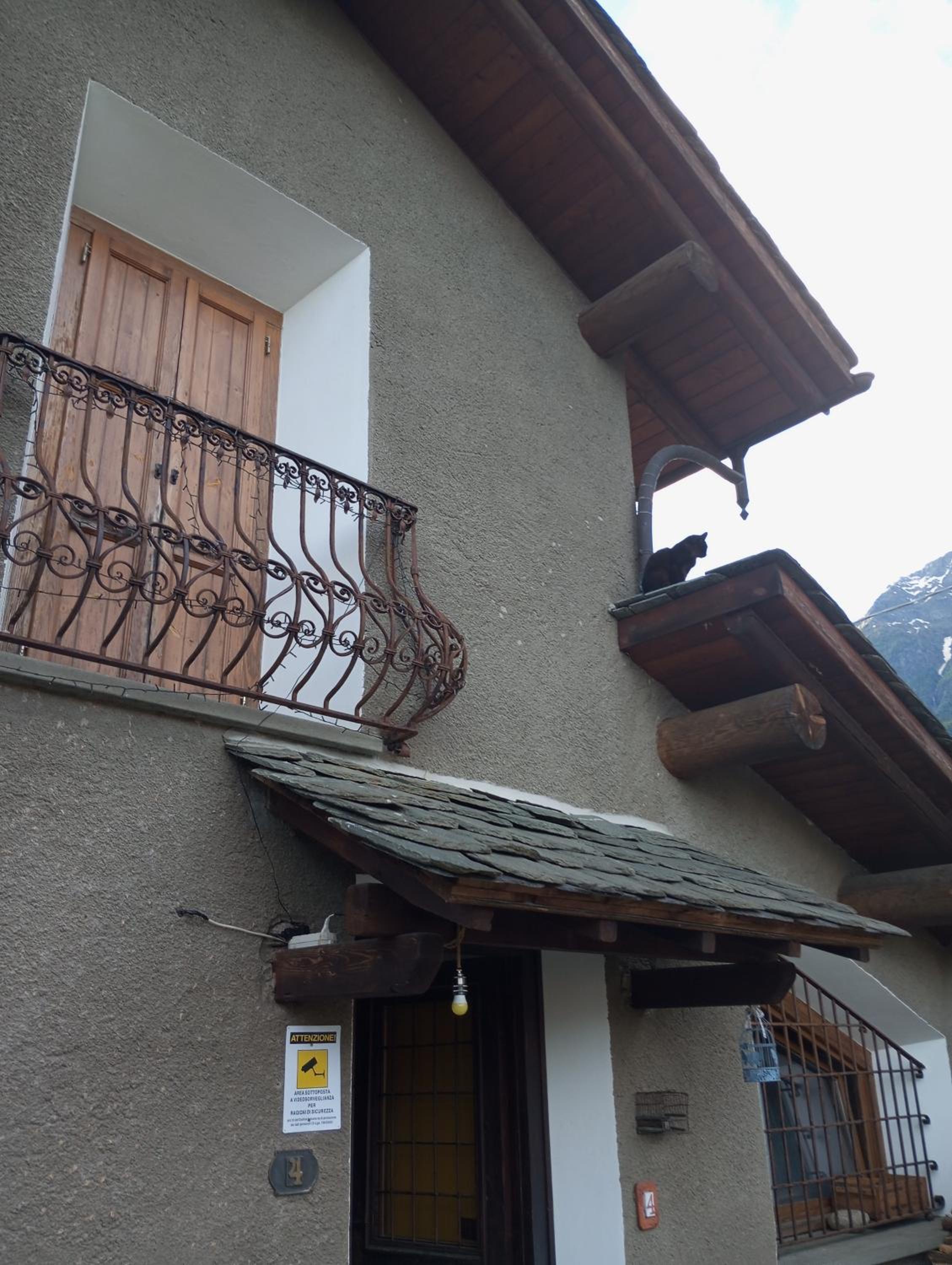 ROSINA HOUSE e CHALET view 3