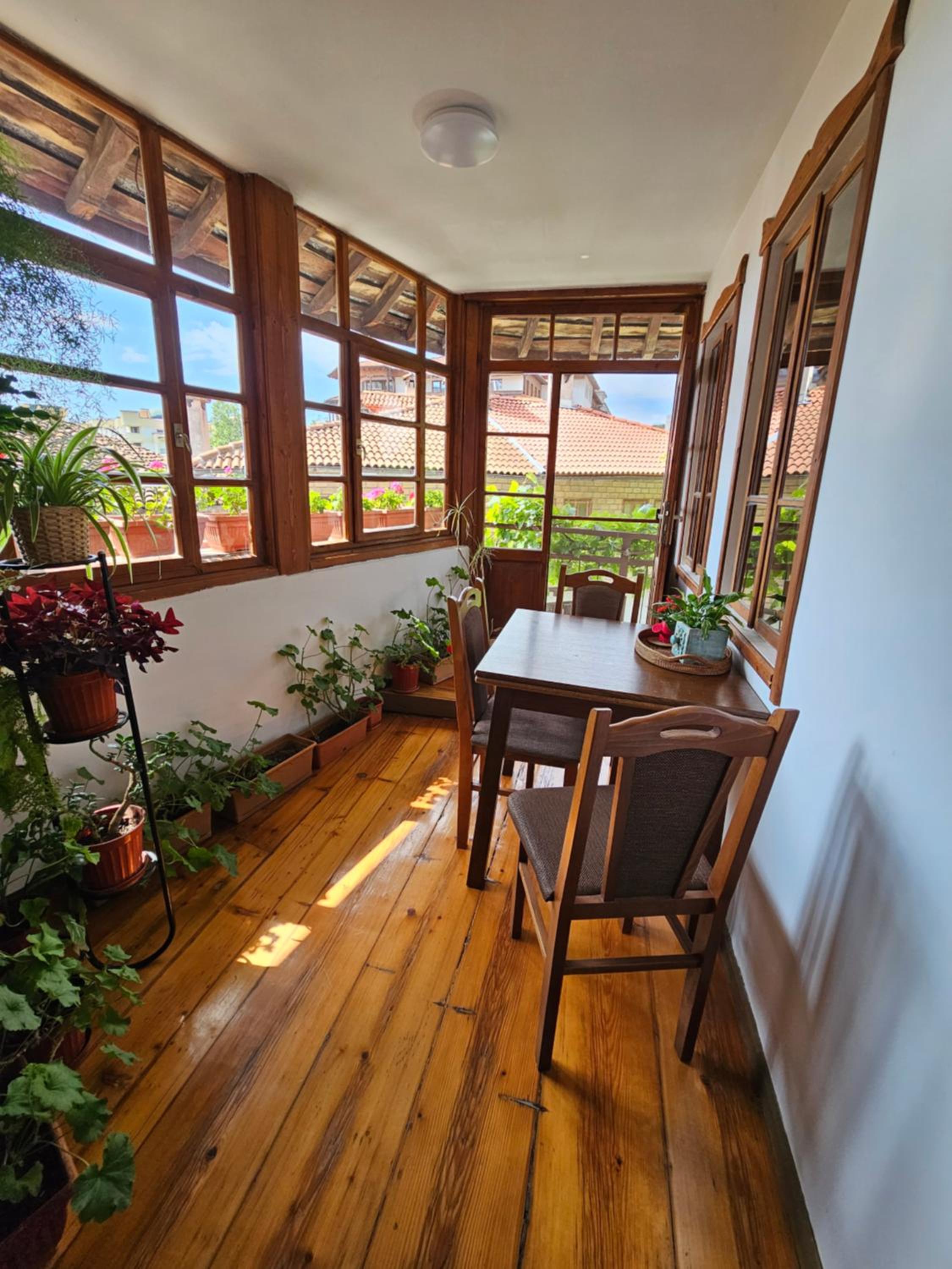 Guest House GURKO 7, 2BR, Top Center, Free Parking