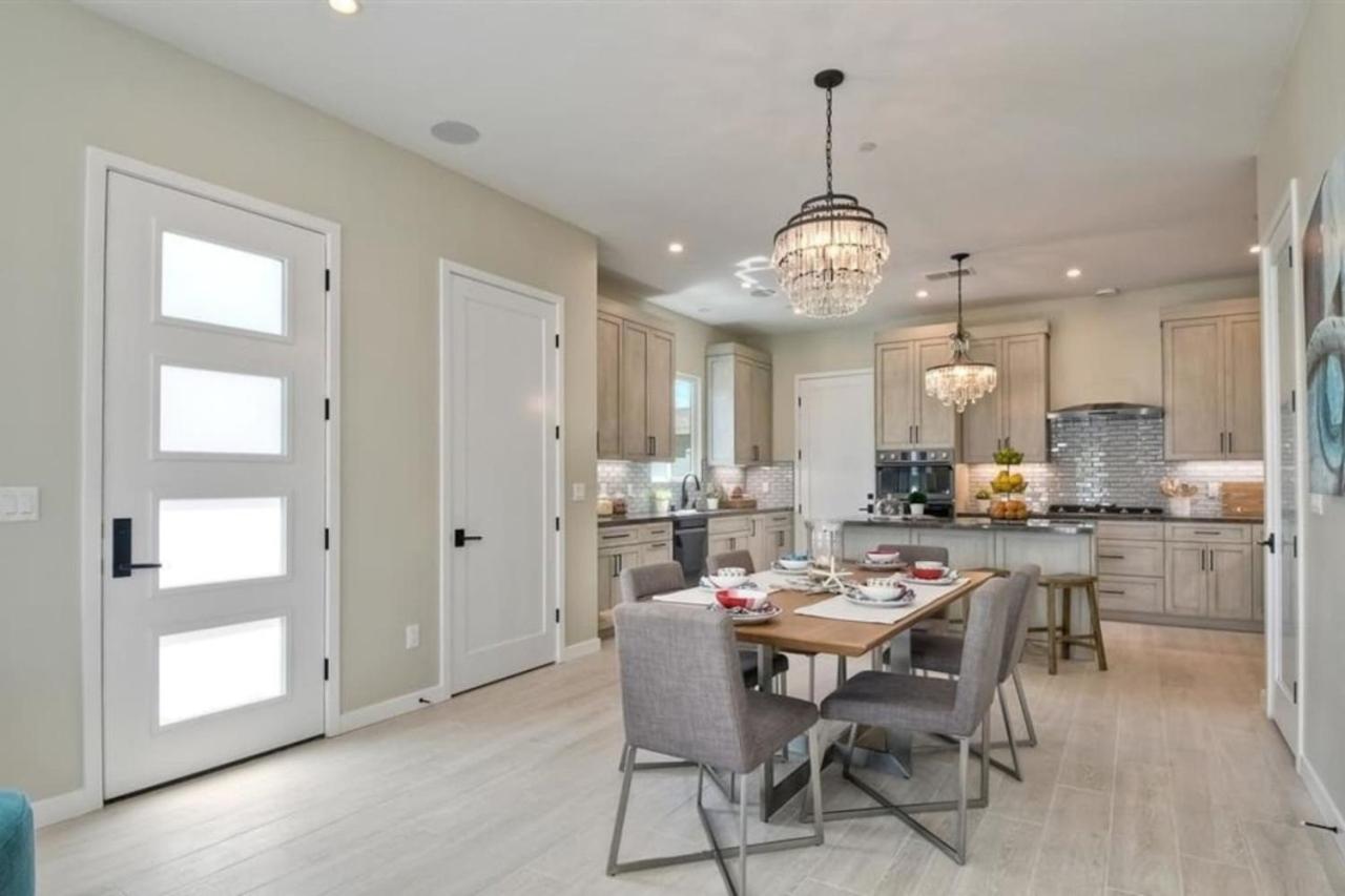 Ocean view 3-Bedroom just steps from the sand