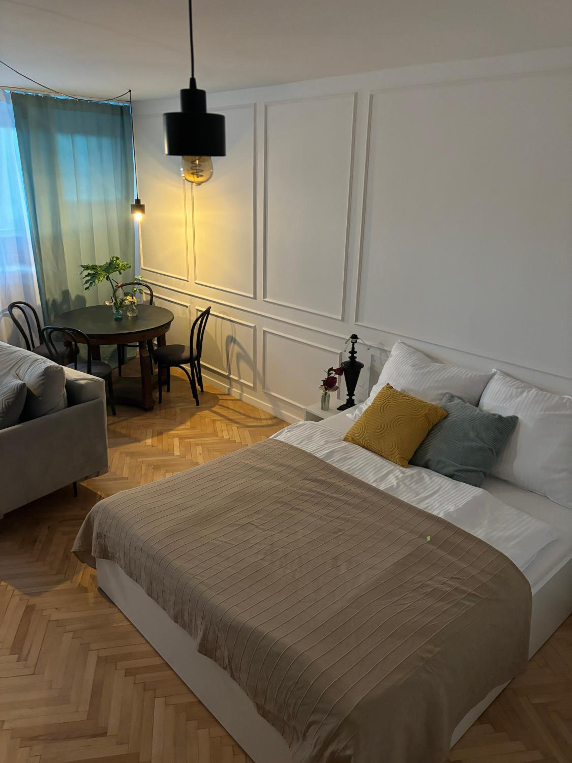 Apartament Różowy Jeleń