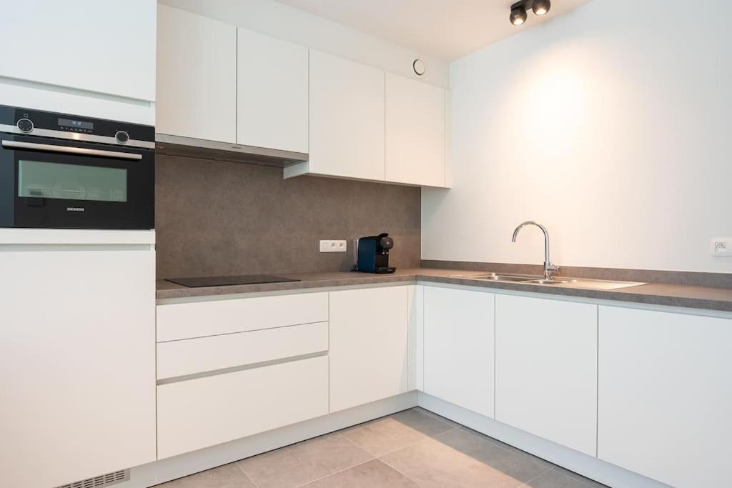 Brand new apartment in the city centre near the beach