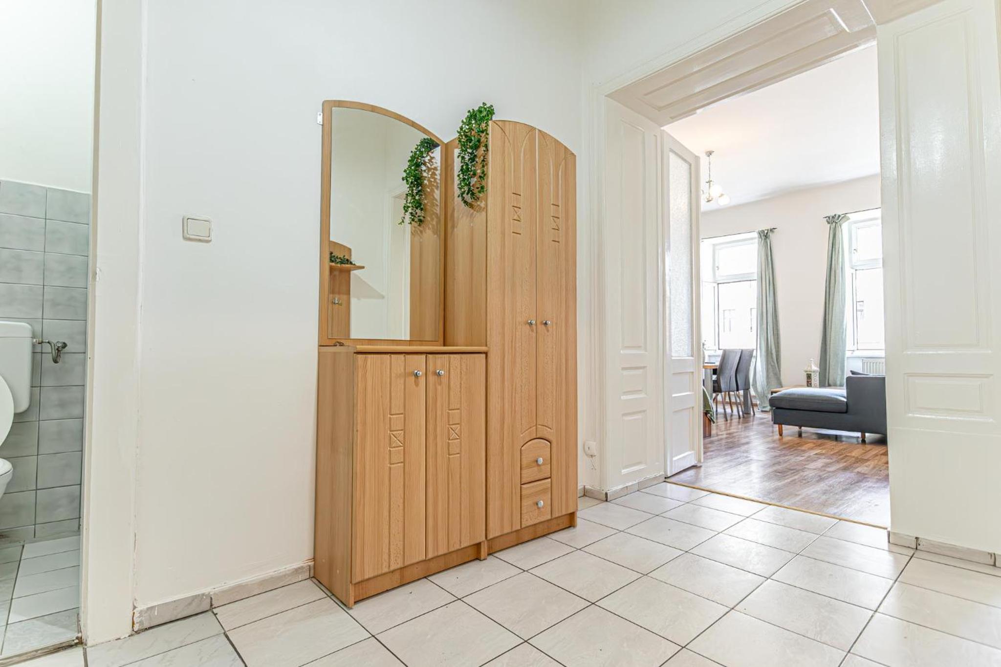 Rooms - 107