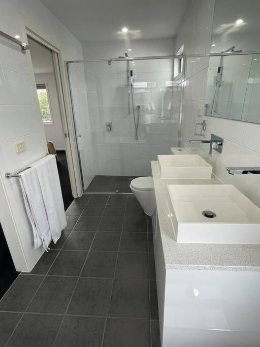 Stunning Townhouse - 12 min CBD