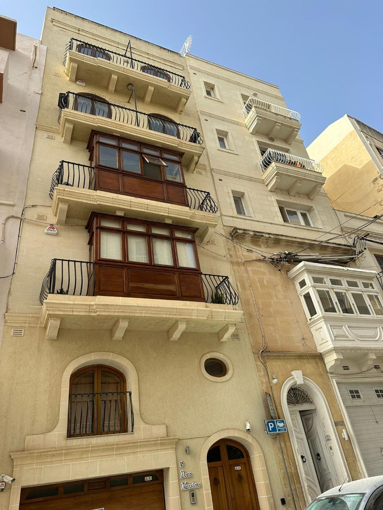 Spacious Central Sliema Penthouse view 3