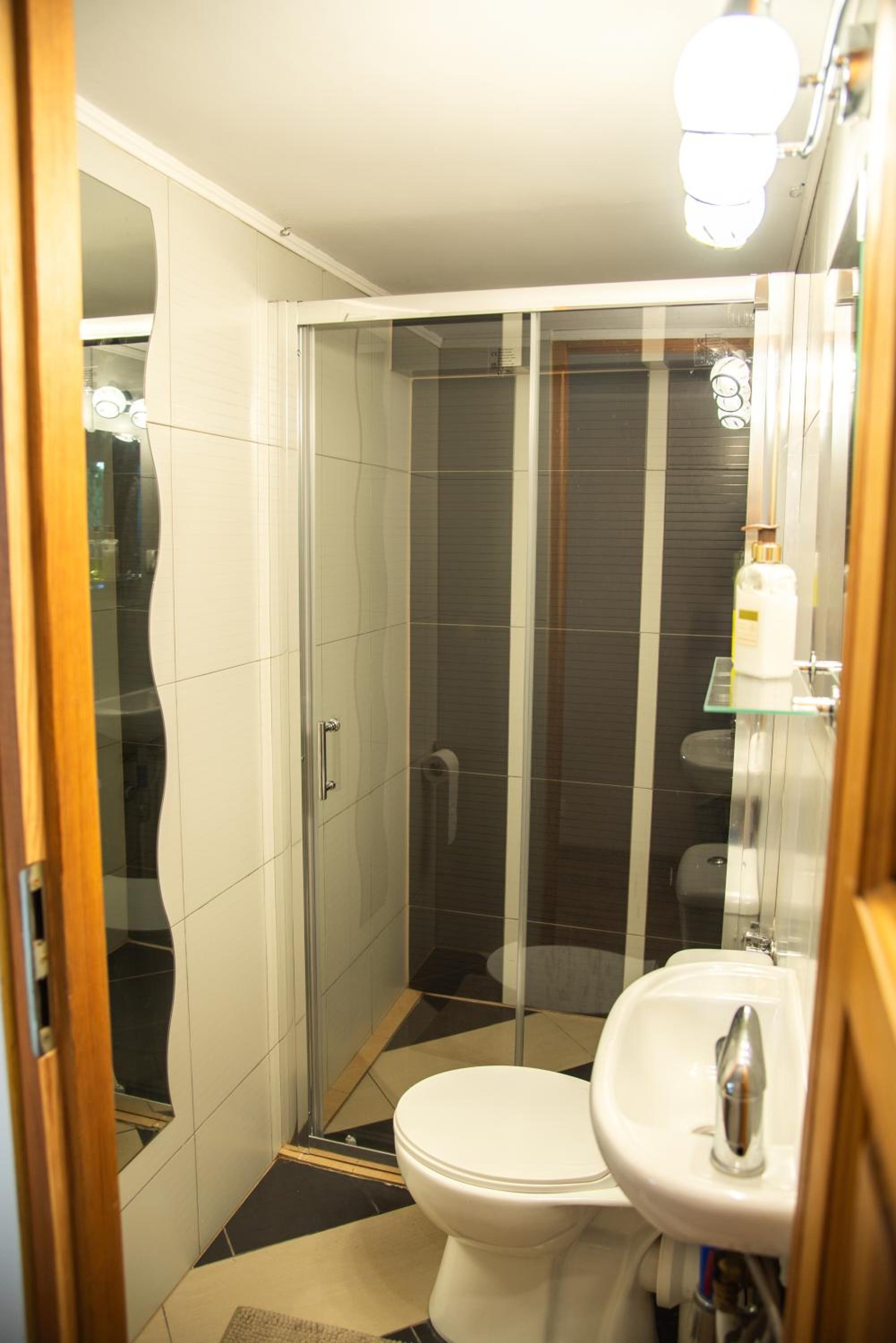 Photo 44